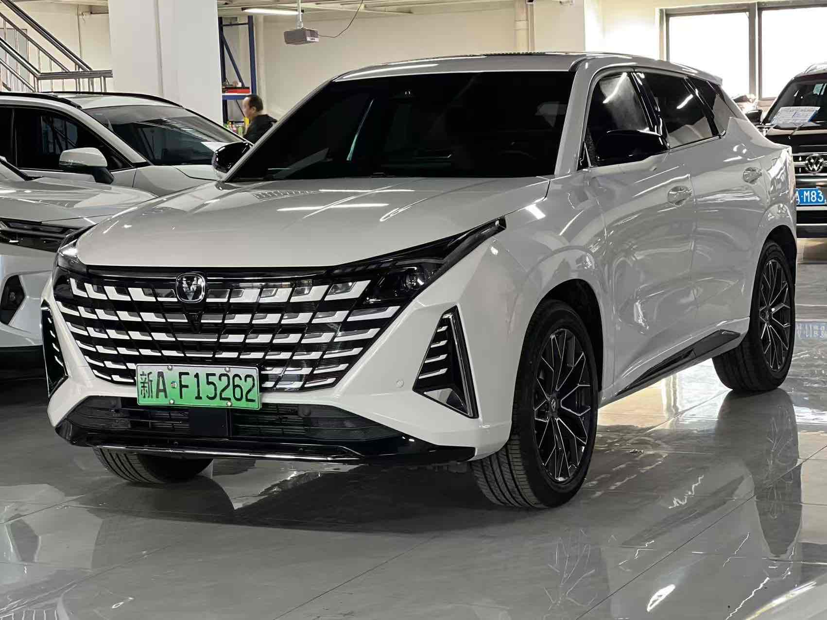 Changan UNI-Z 2024 car image 
