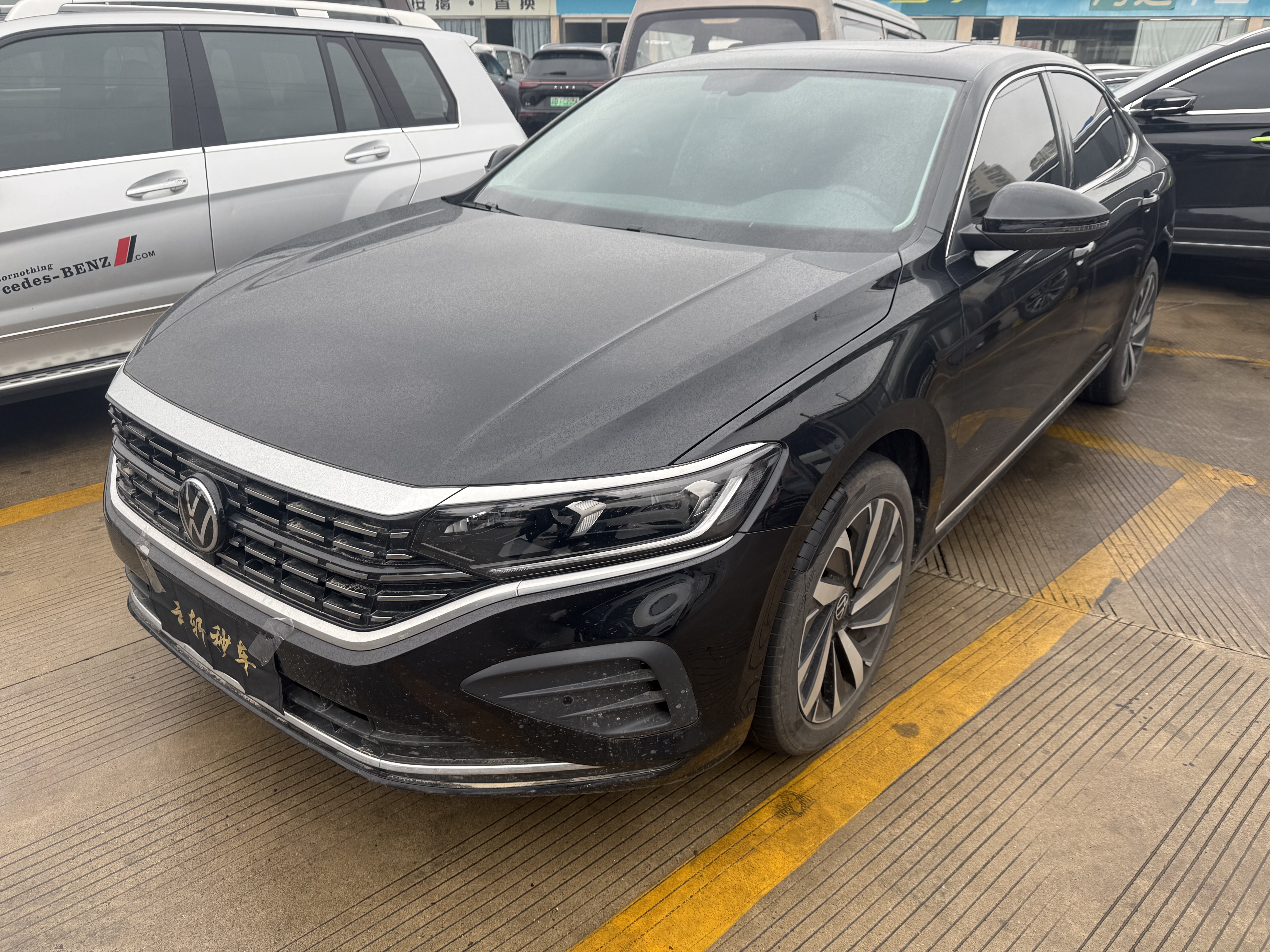Volkswagen Passat 2024 immagine di auto 