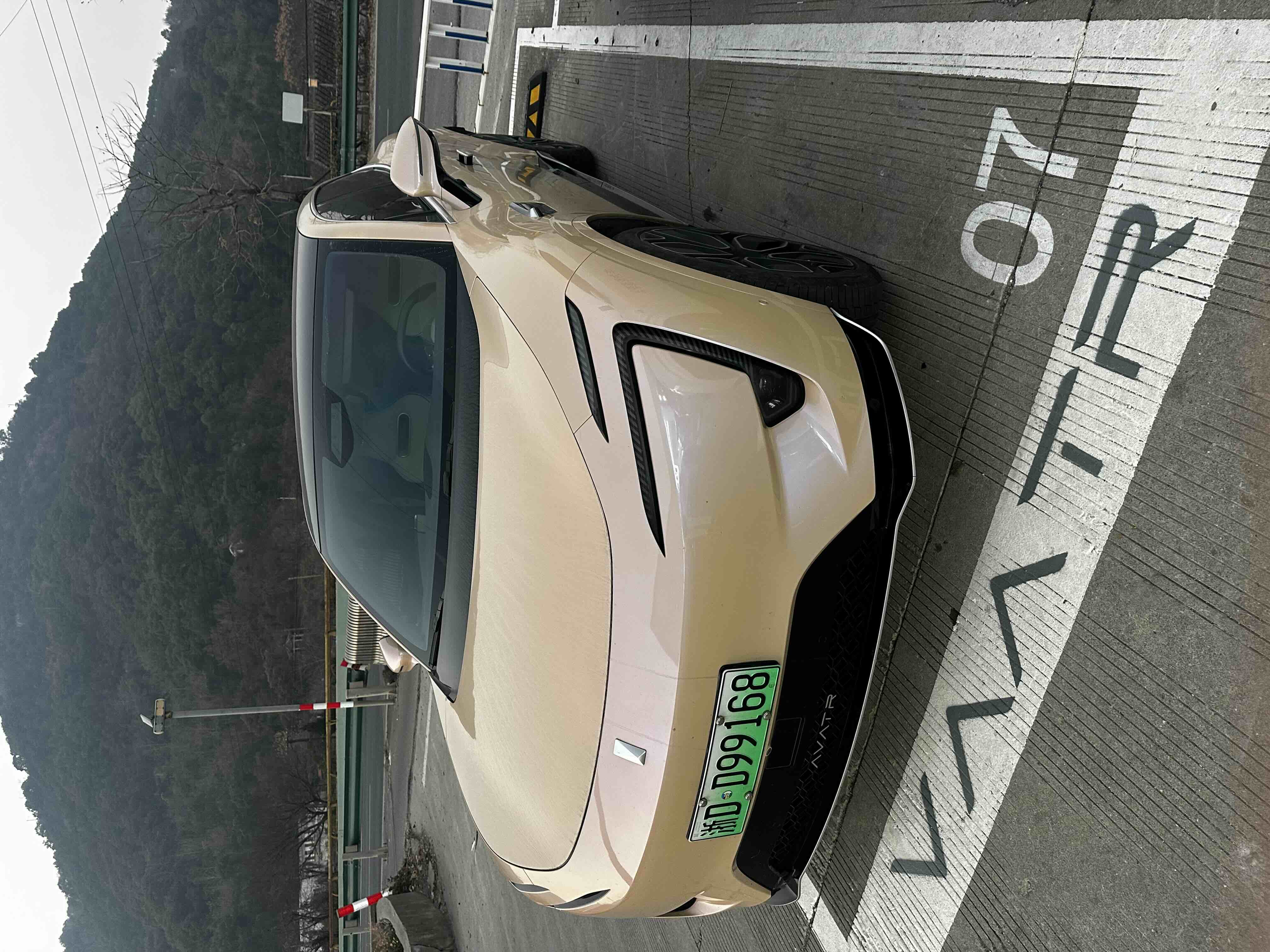 Avatr 11 2024 Avatr 11 2024 car image