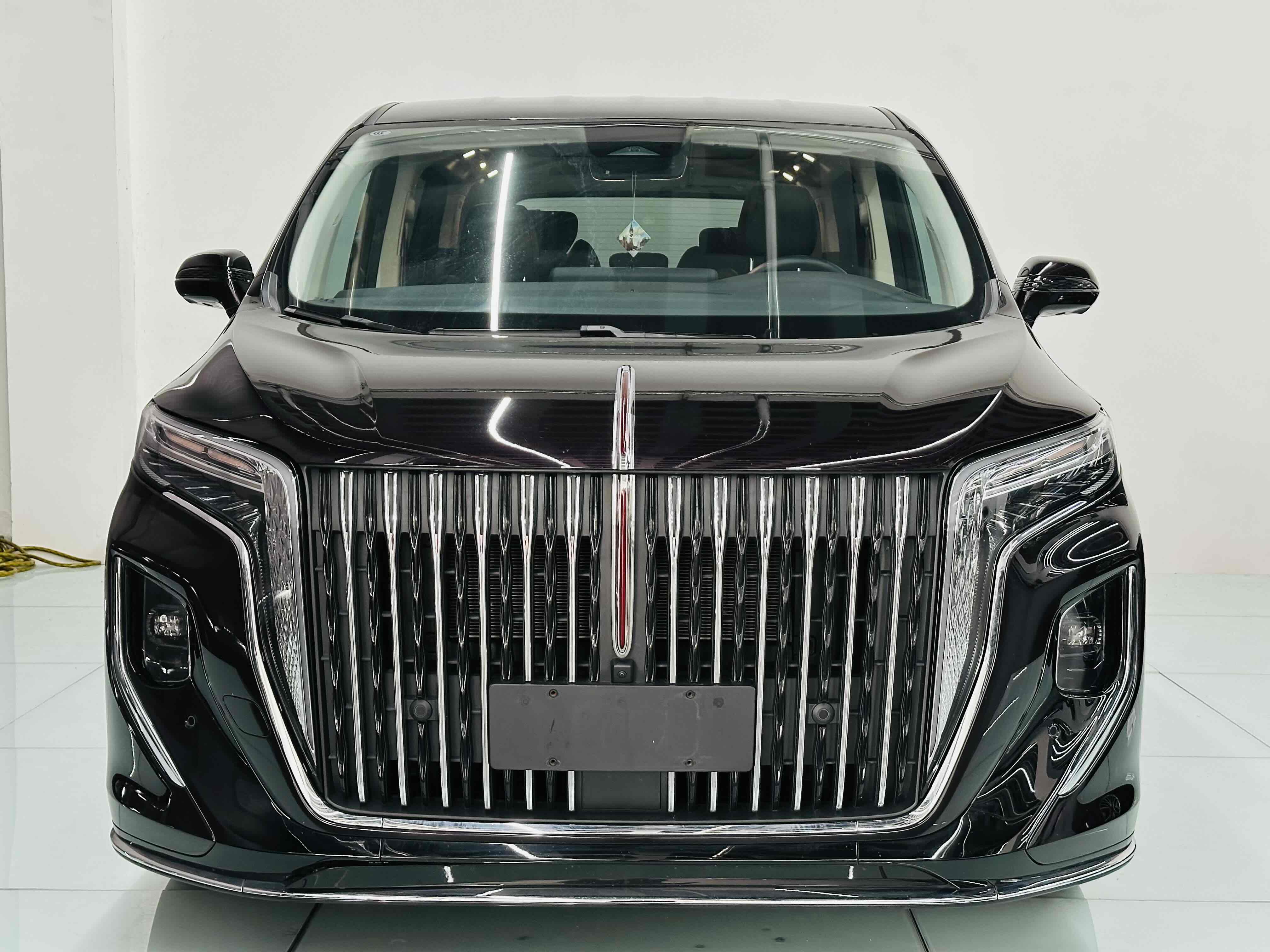 HongQi HQ9 PHEV 2024 HongQi HQ9 PHEV 2024 صورة سيارة