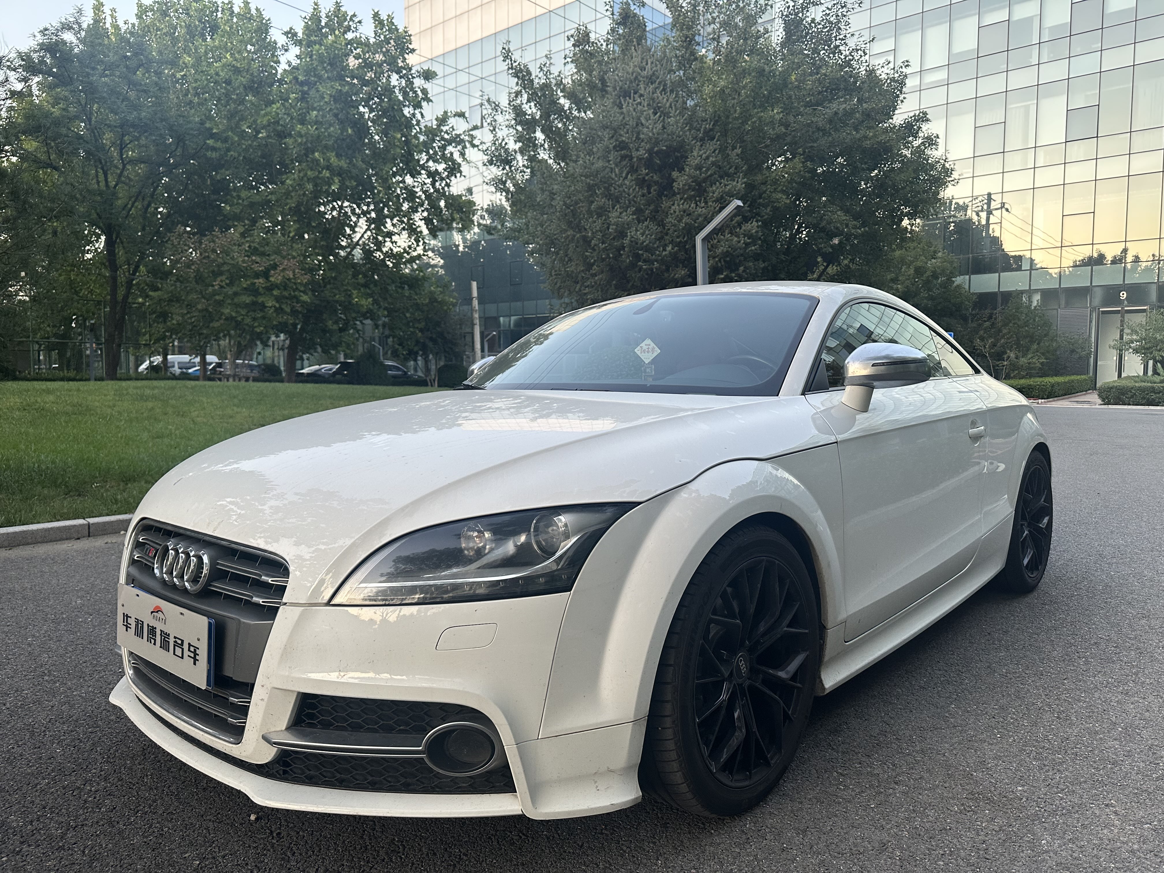 Audi TTS 2012 car image 