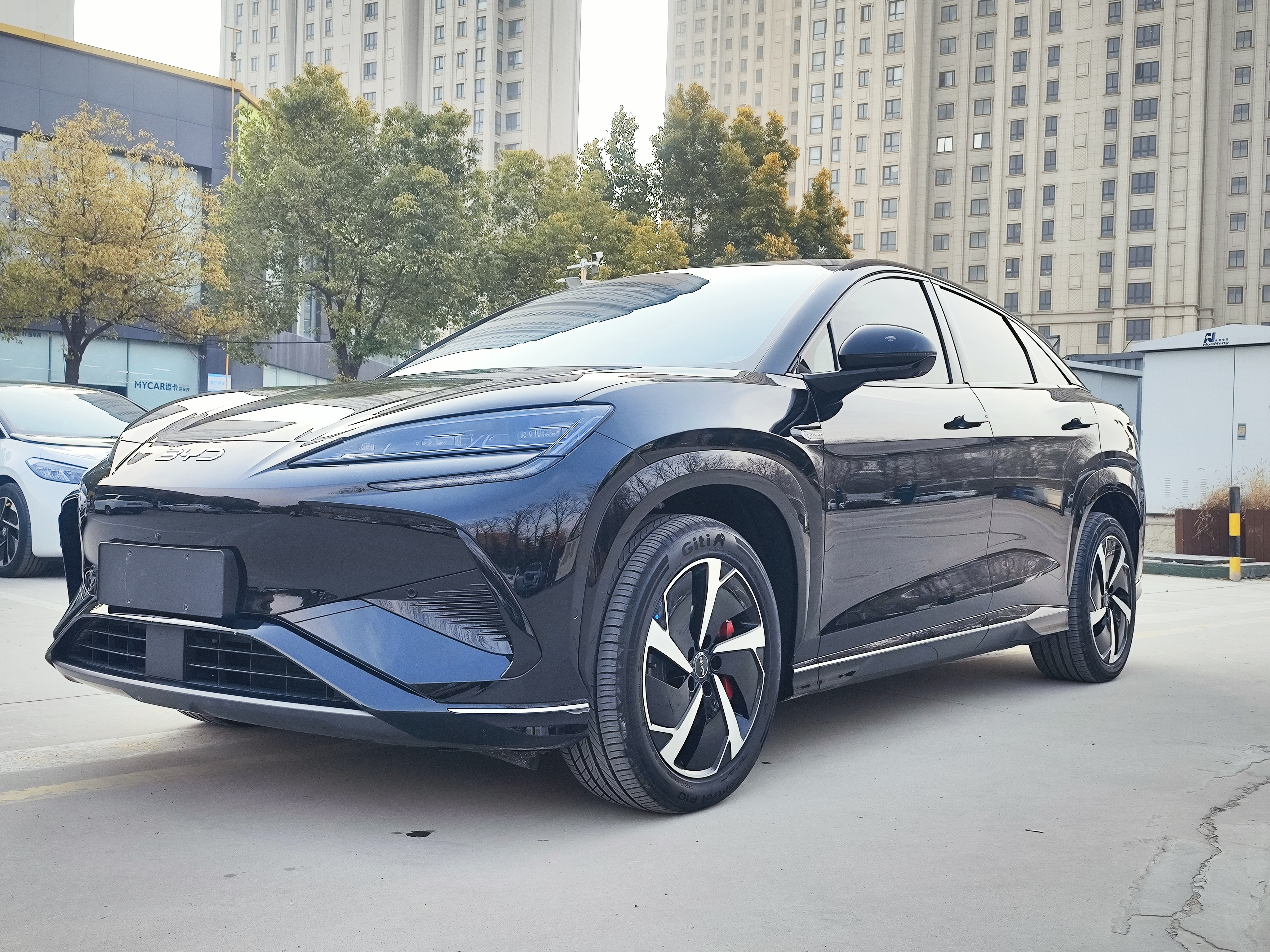 BYD Sea Lion 07 EV 2024 BYD Sea Lion 07 EV 2024 car image