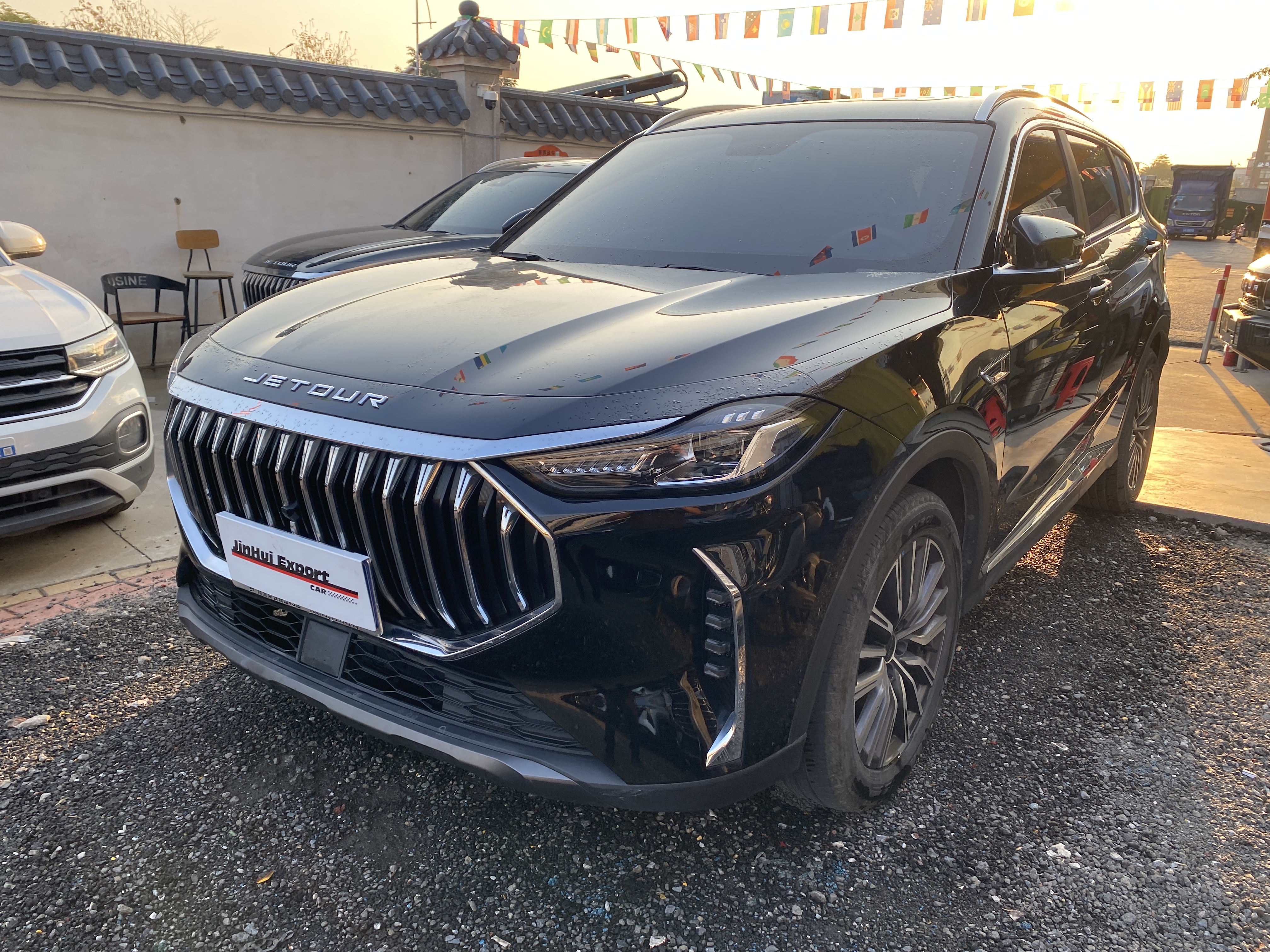 X70 PLUS 2024 car image 