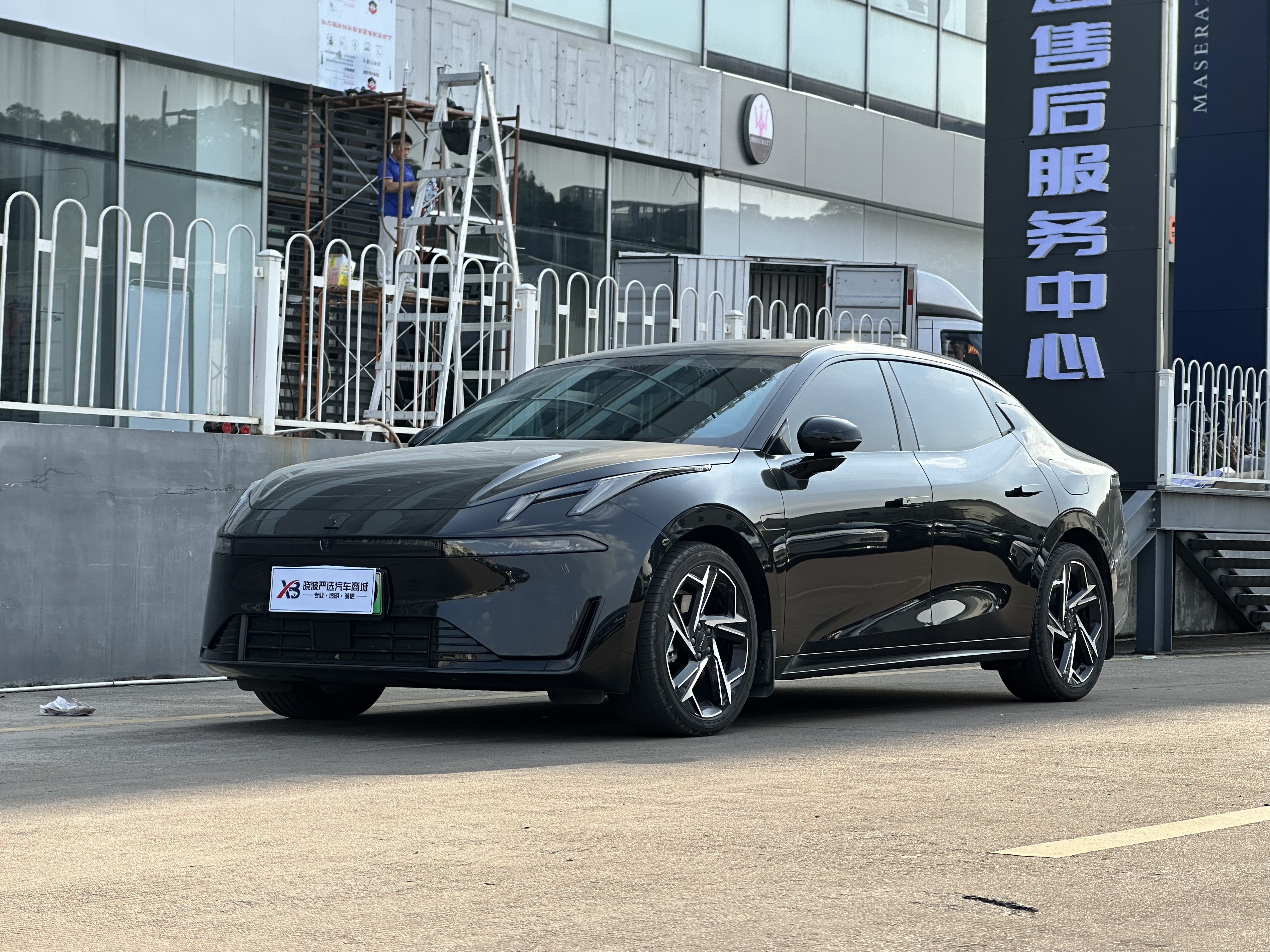 Lynk & Co 07 EM-P 2025 car image 