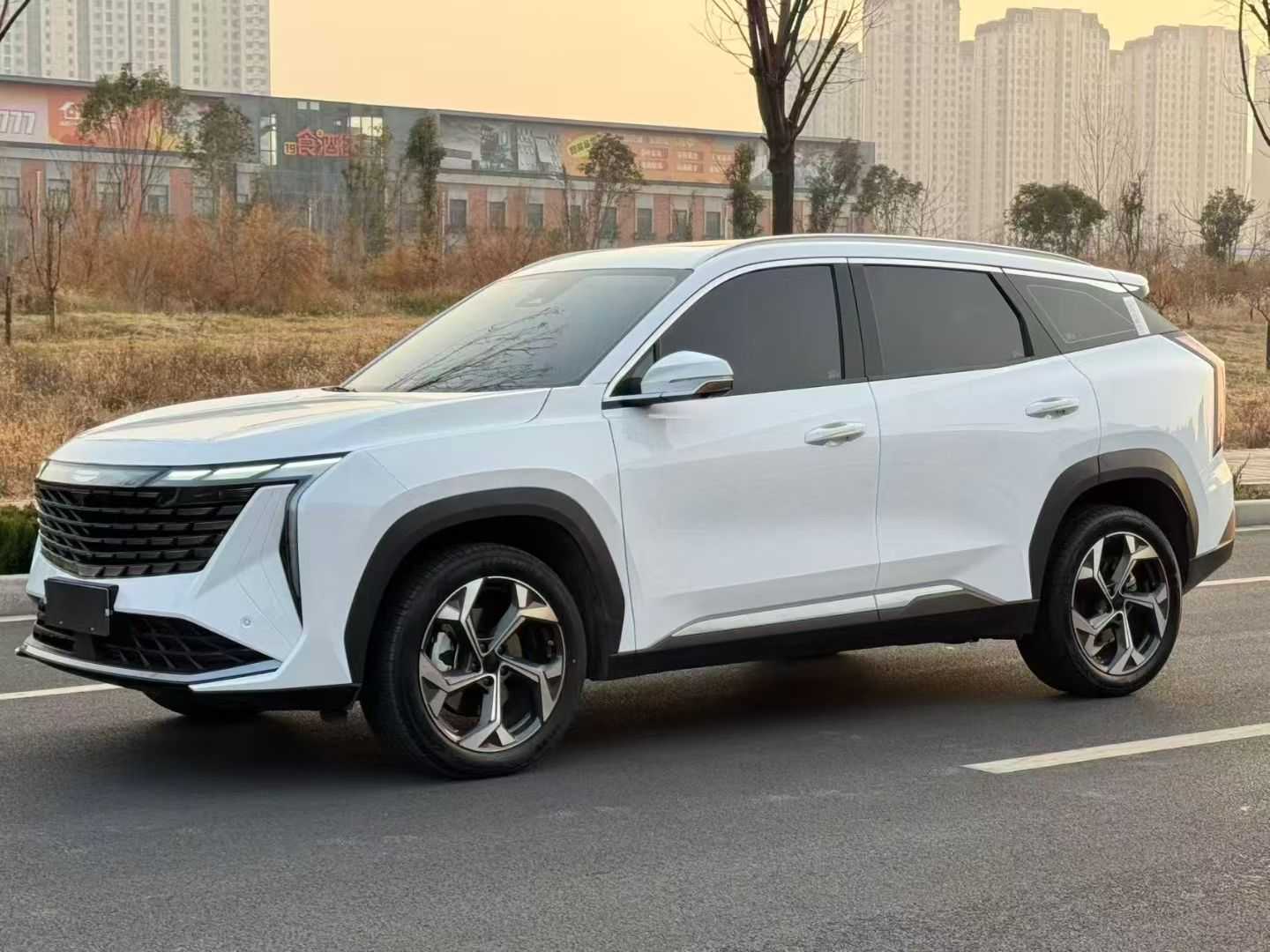 GEELY Boyue L 2025 car image 