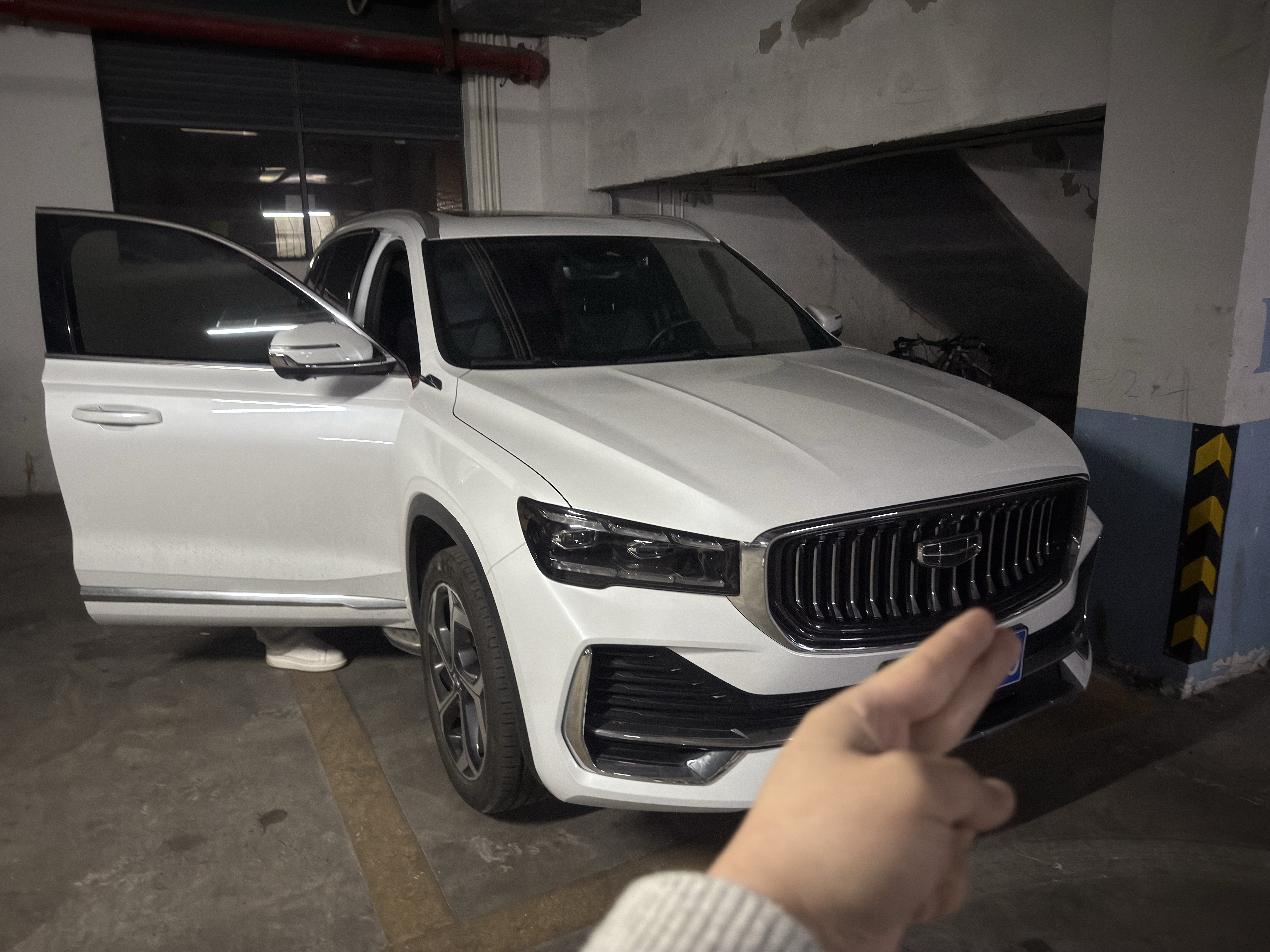 GEELY Monjaro 2024 GEELY Monjaro 2024 car image