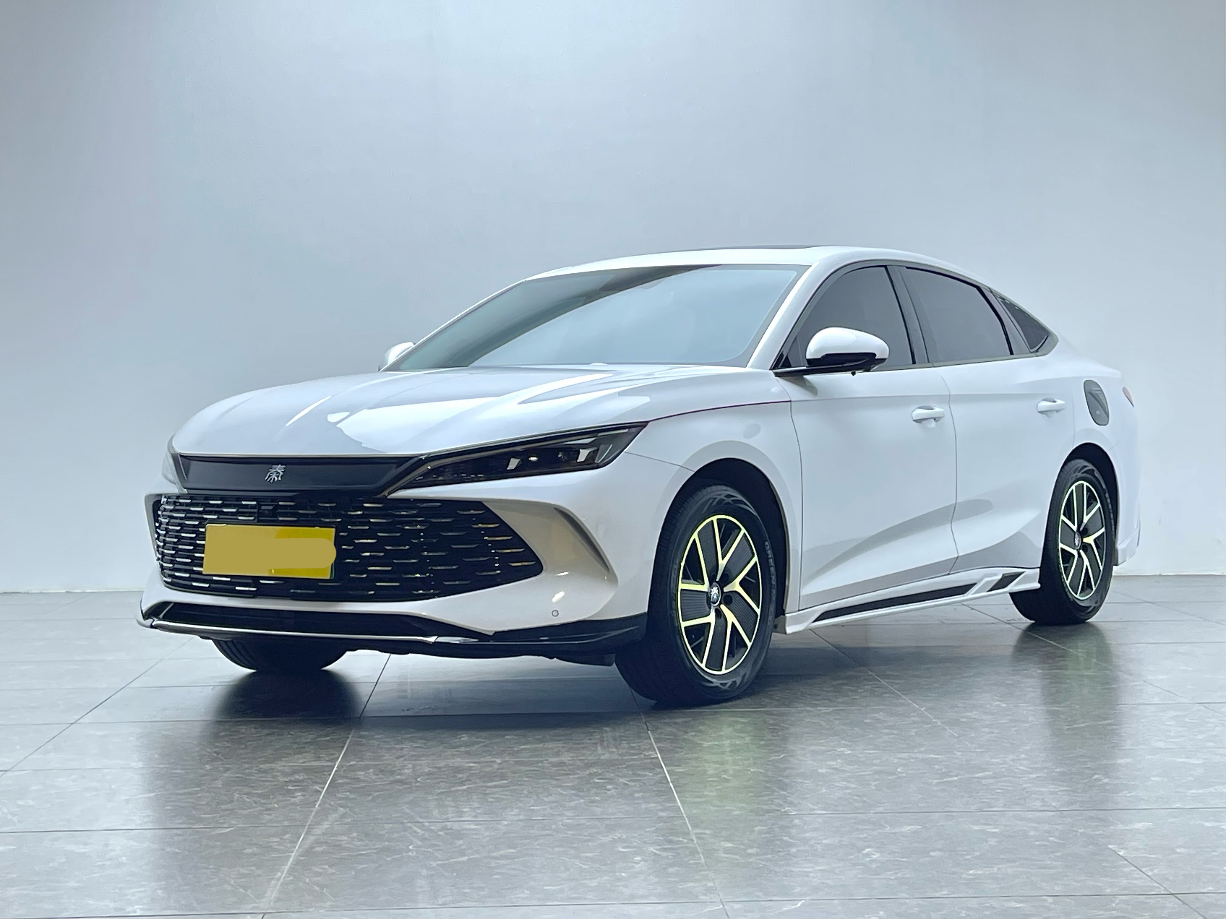 BYD Qin L 2024 car image 