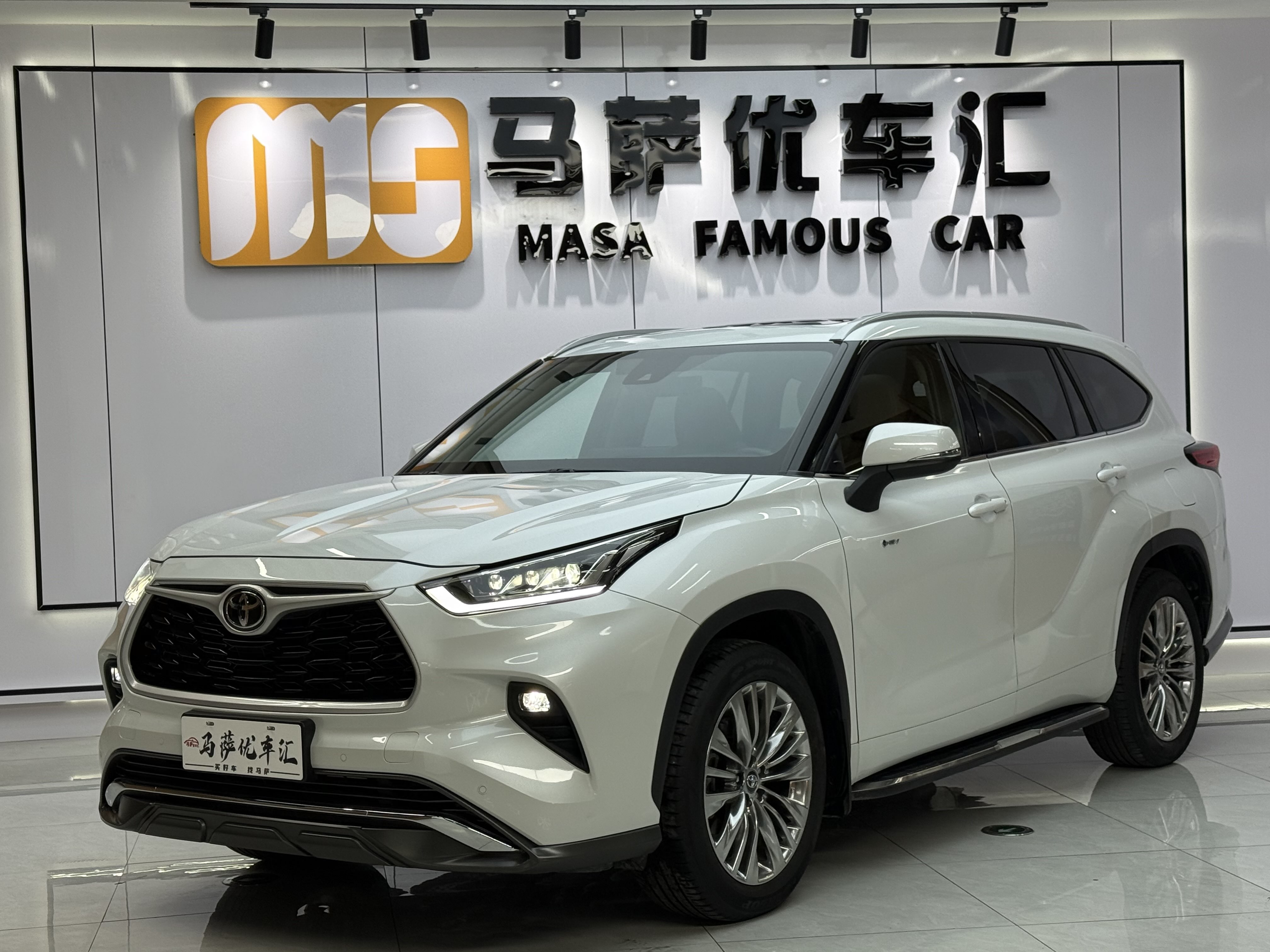 Toyota Highlander 2025 Toyota Highlander 2025 汽车图片