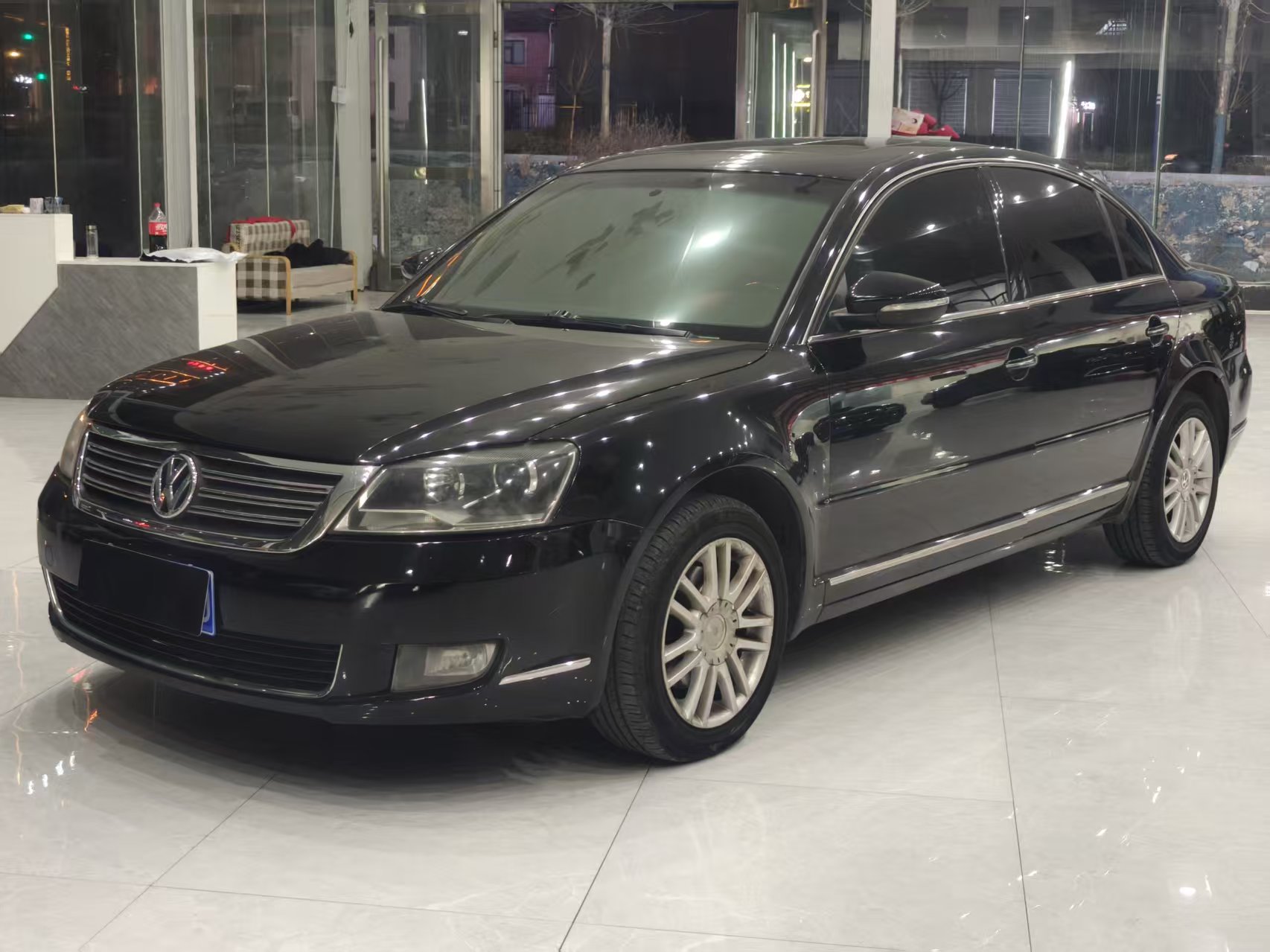 Volkswagen Passat Lingyu 2011 car image 