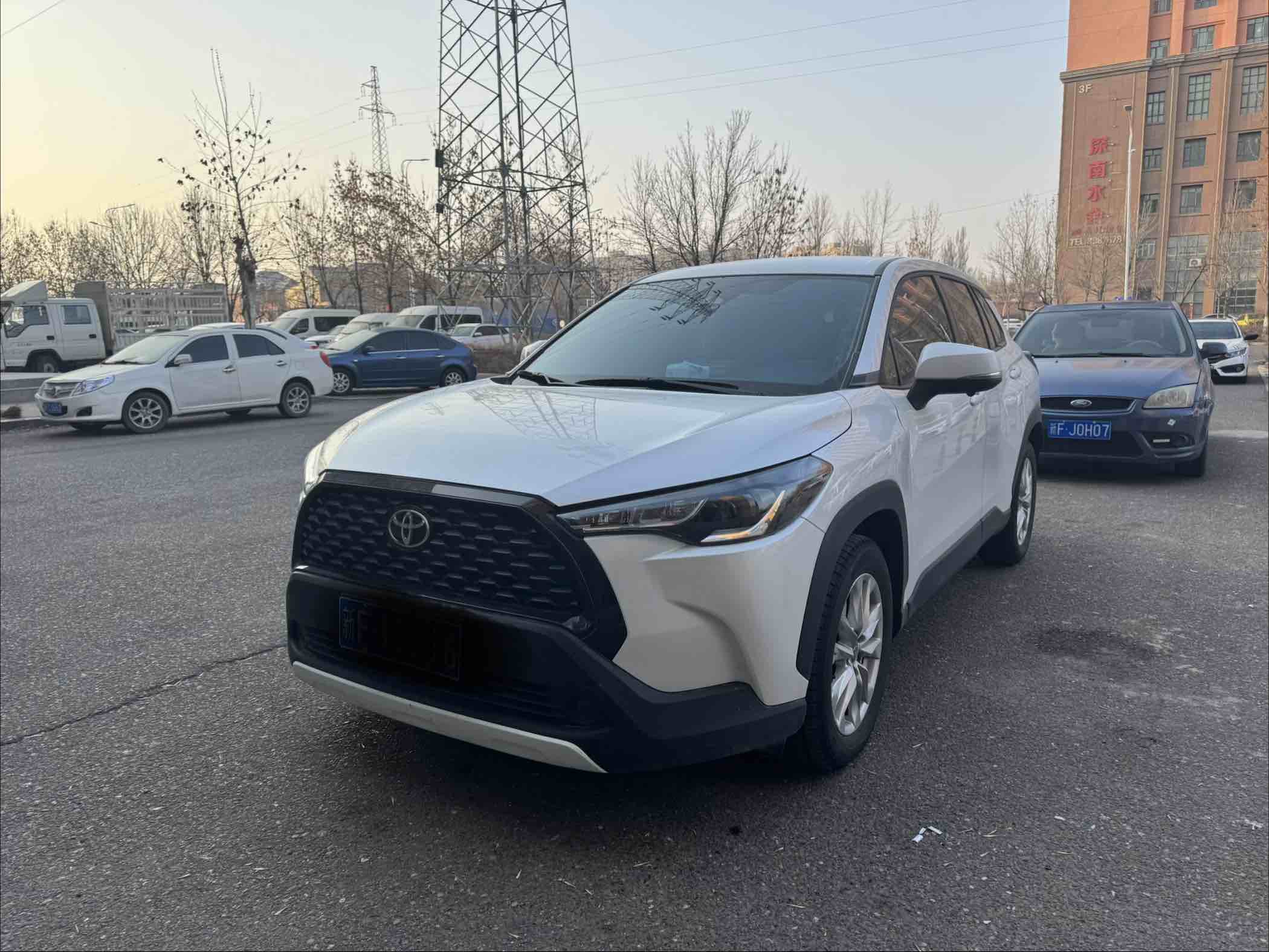 Toyota Corolla Cross 2025 汽车图片 