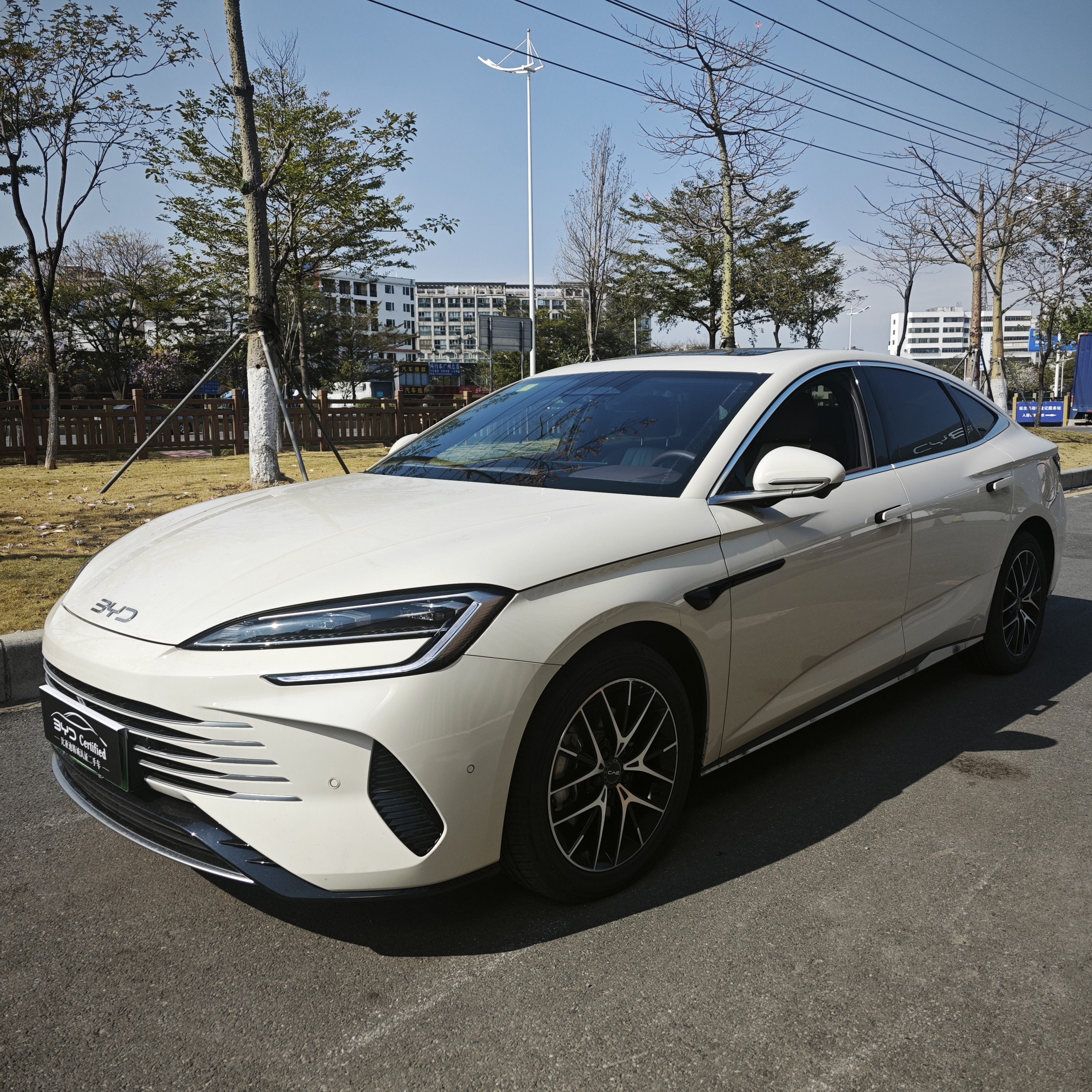 BYD Seal 07 DM-i 2025 صورة سيارة 