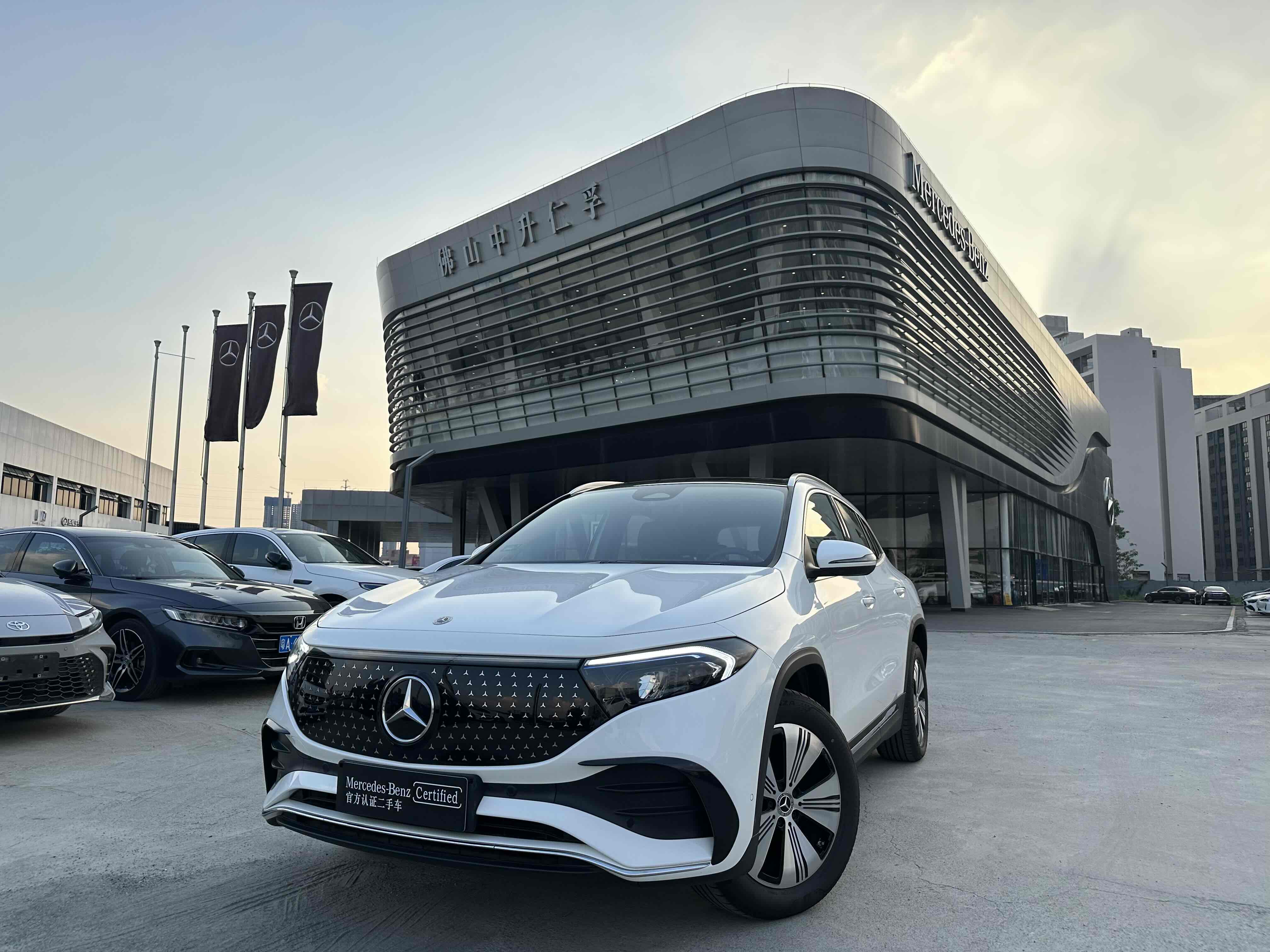 Mercedes-Benz EQA Class 2025 Mercedes-Benz EQA Class 2025 صورة سيارة