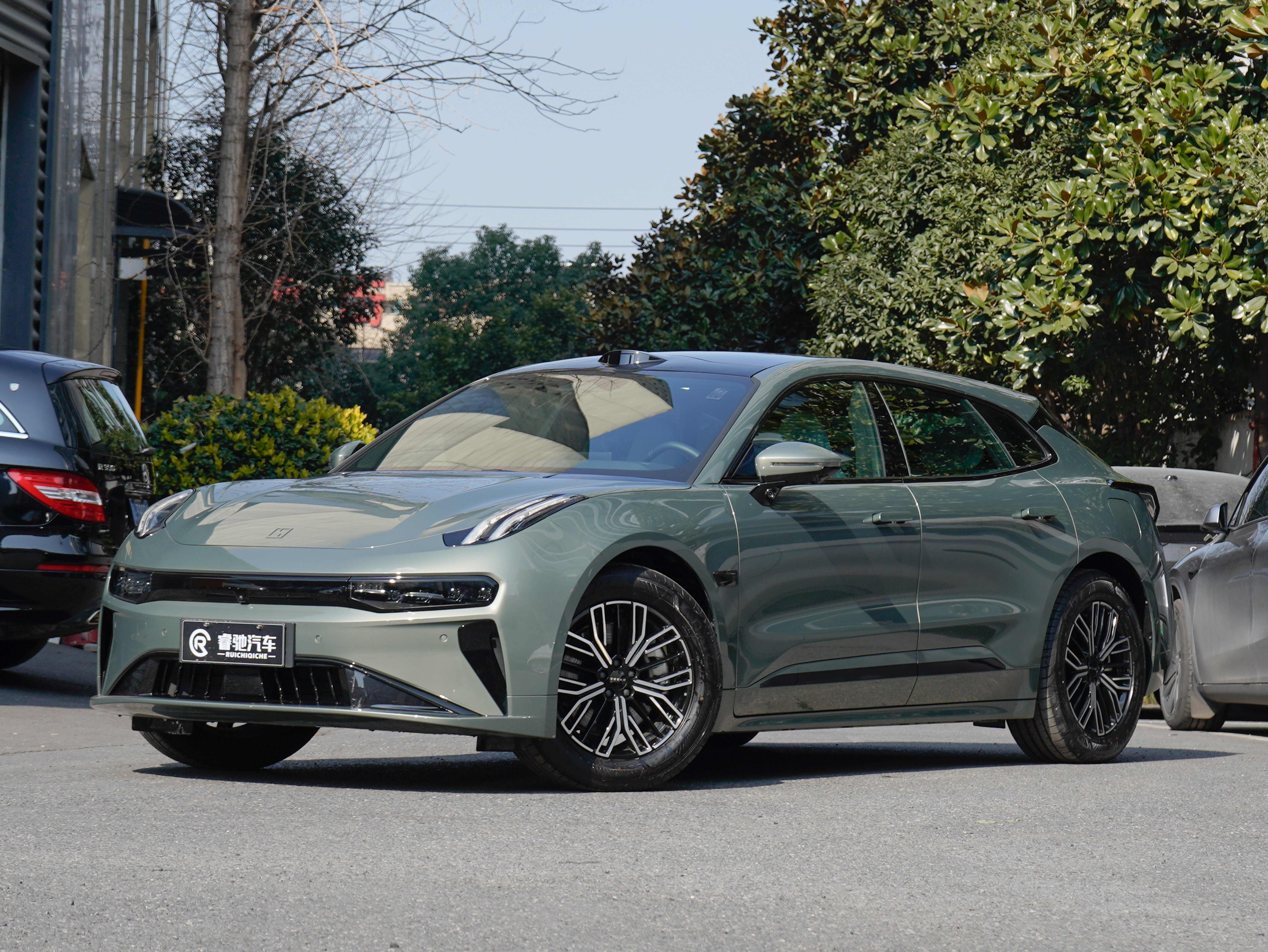 Zeekr 001 2024 汽车图片 