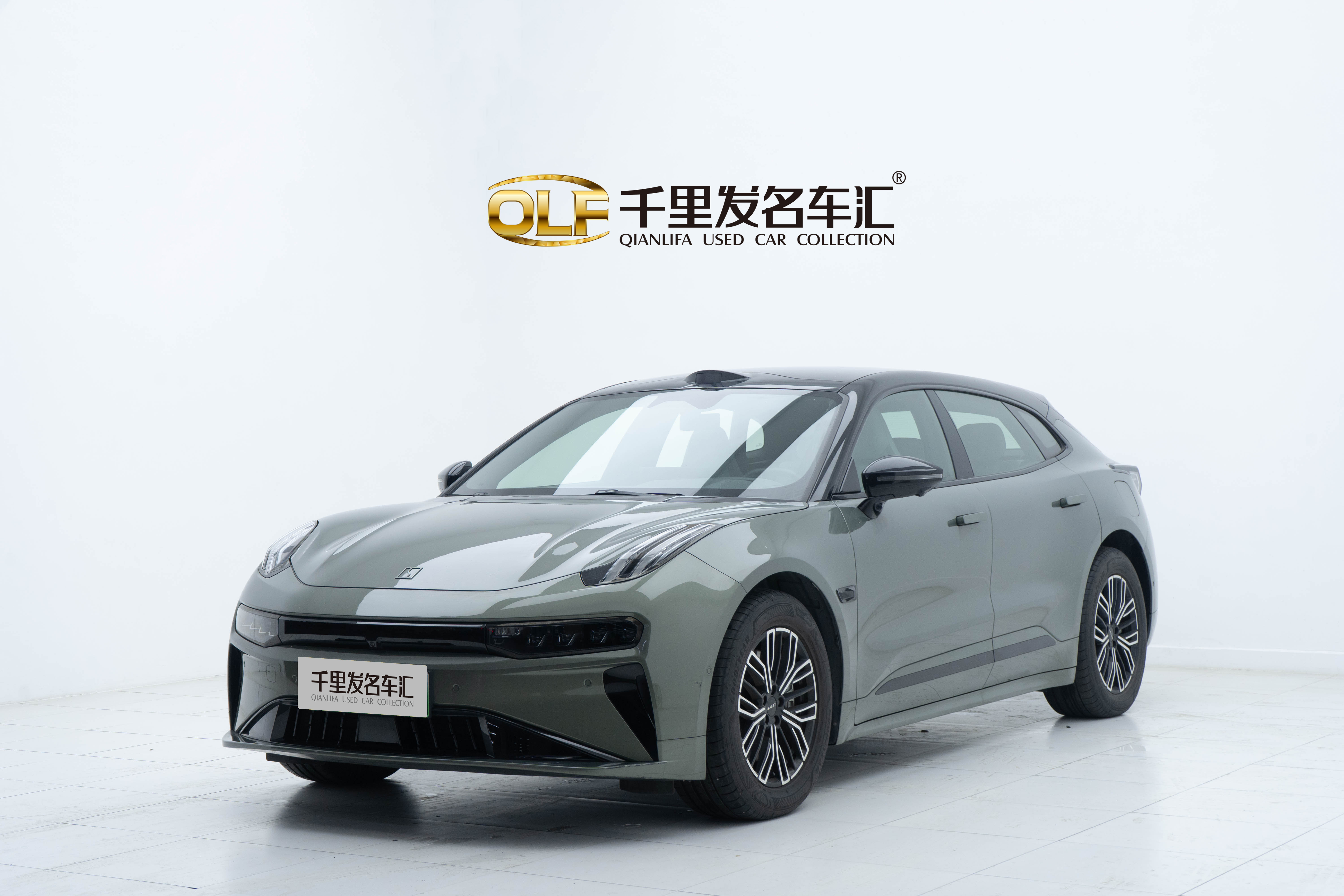 Zeekr 001 2024 car image 