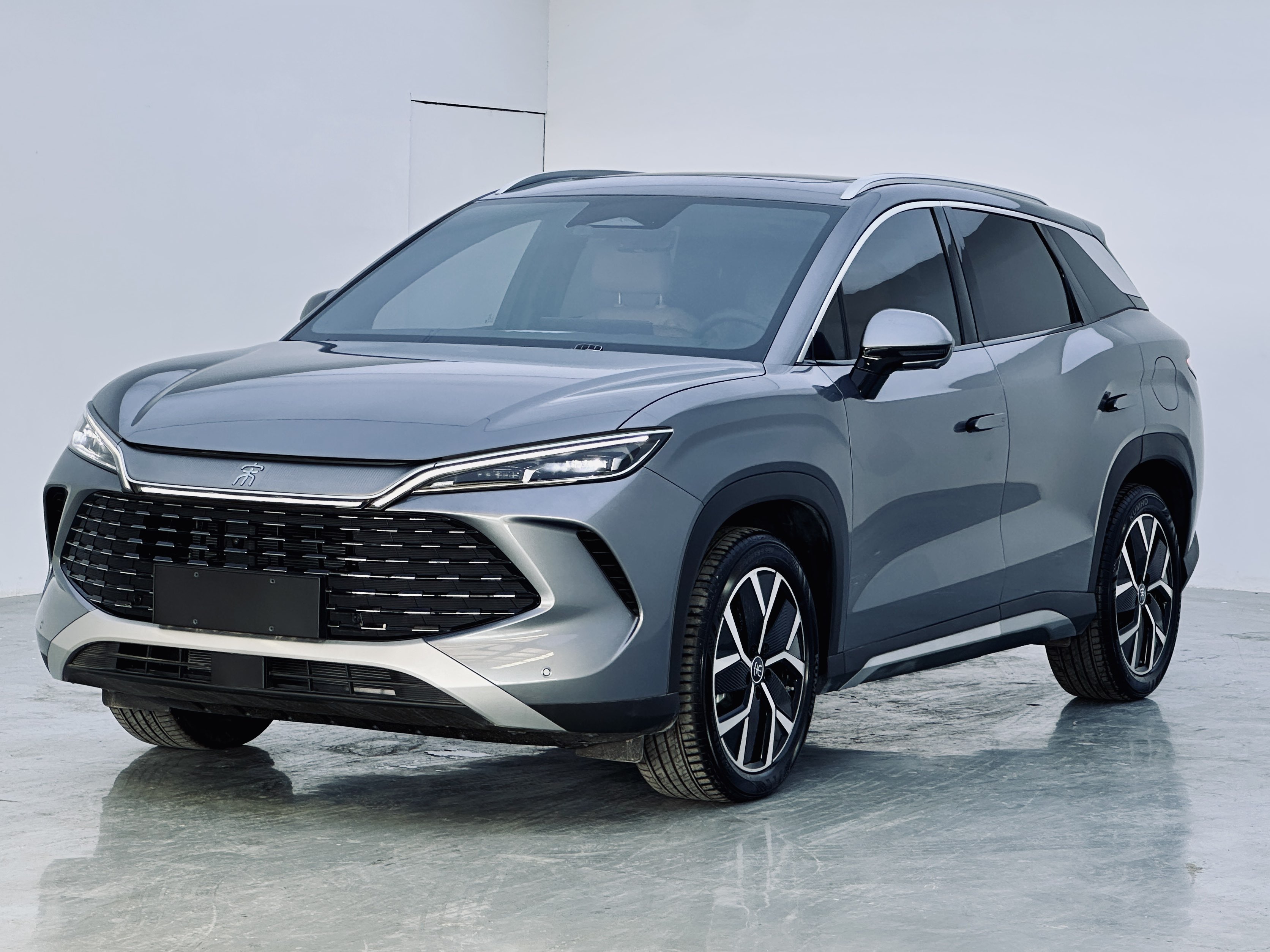 BYD SongL DM-i 2024 car image 