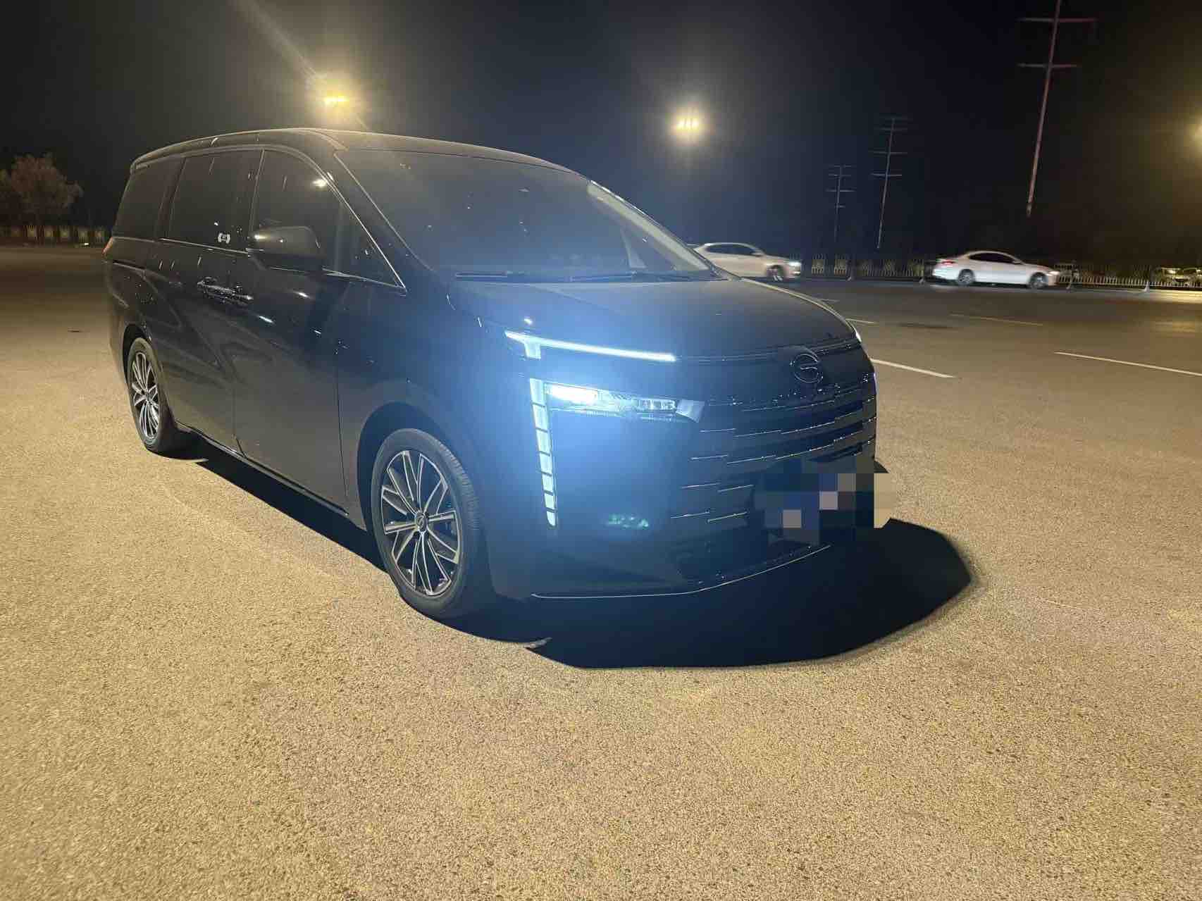 GAC Trumpchi E8 2024 汽车图片 