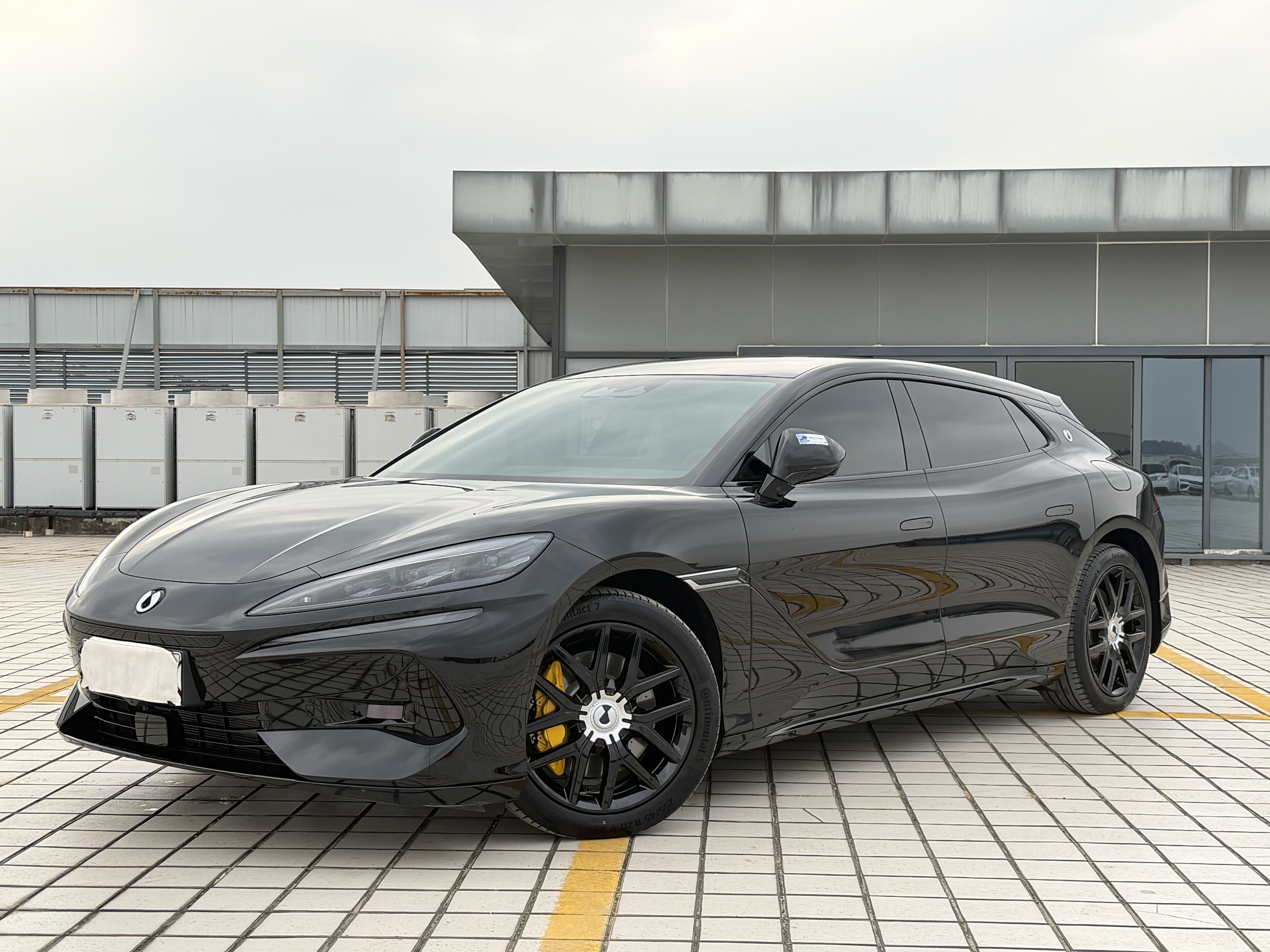 Denza Z9GT 2025 Denza Z9GT 2025 car image