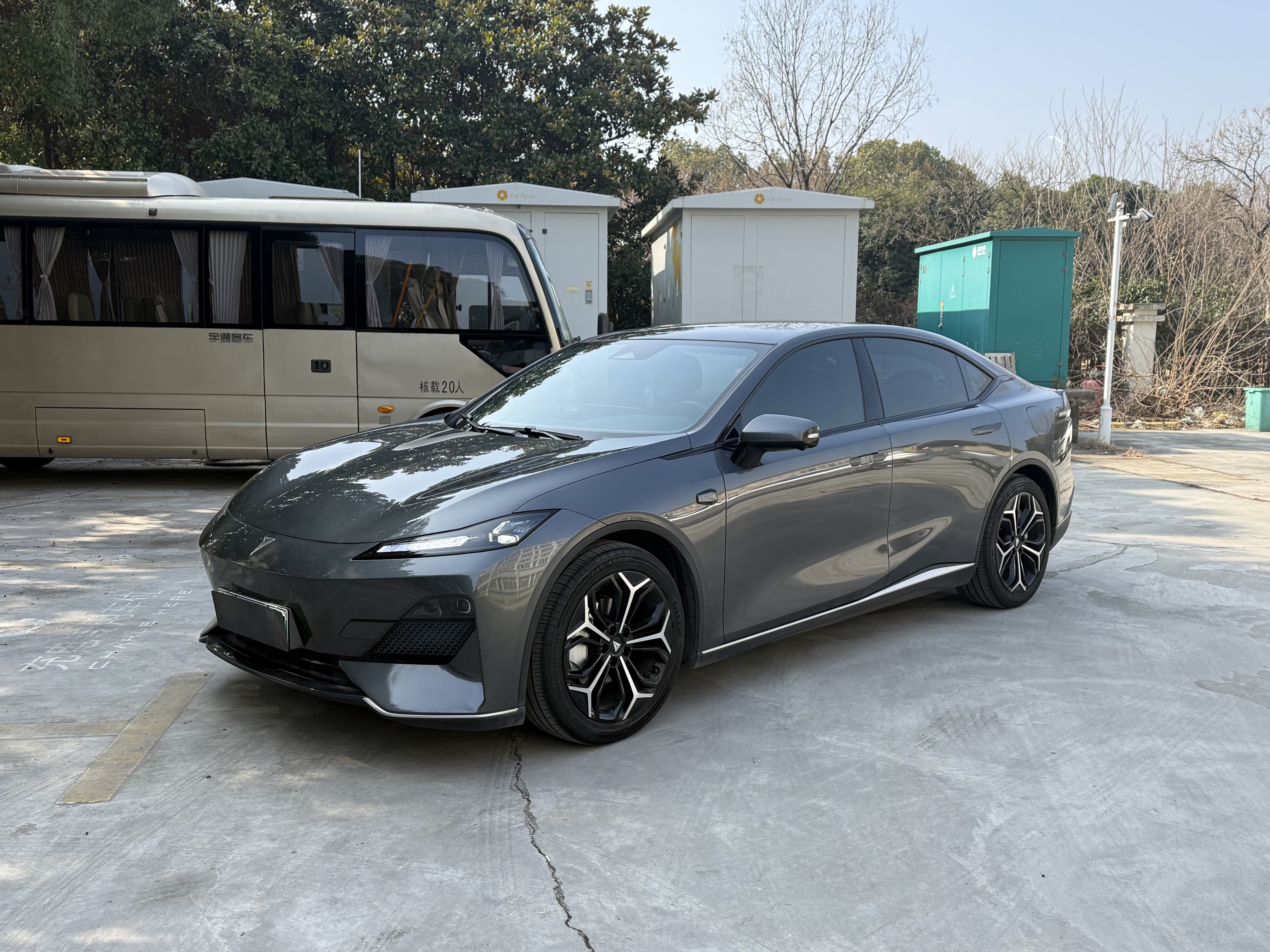 Deepal SL03 2025 car image 