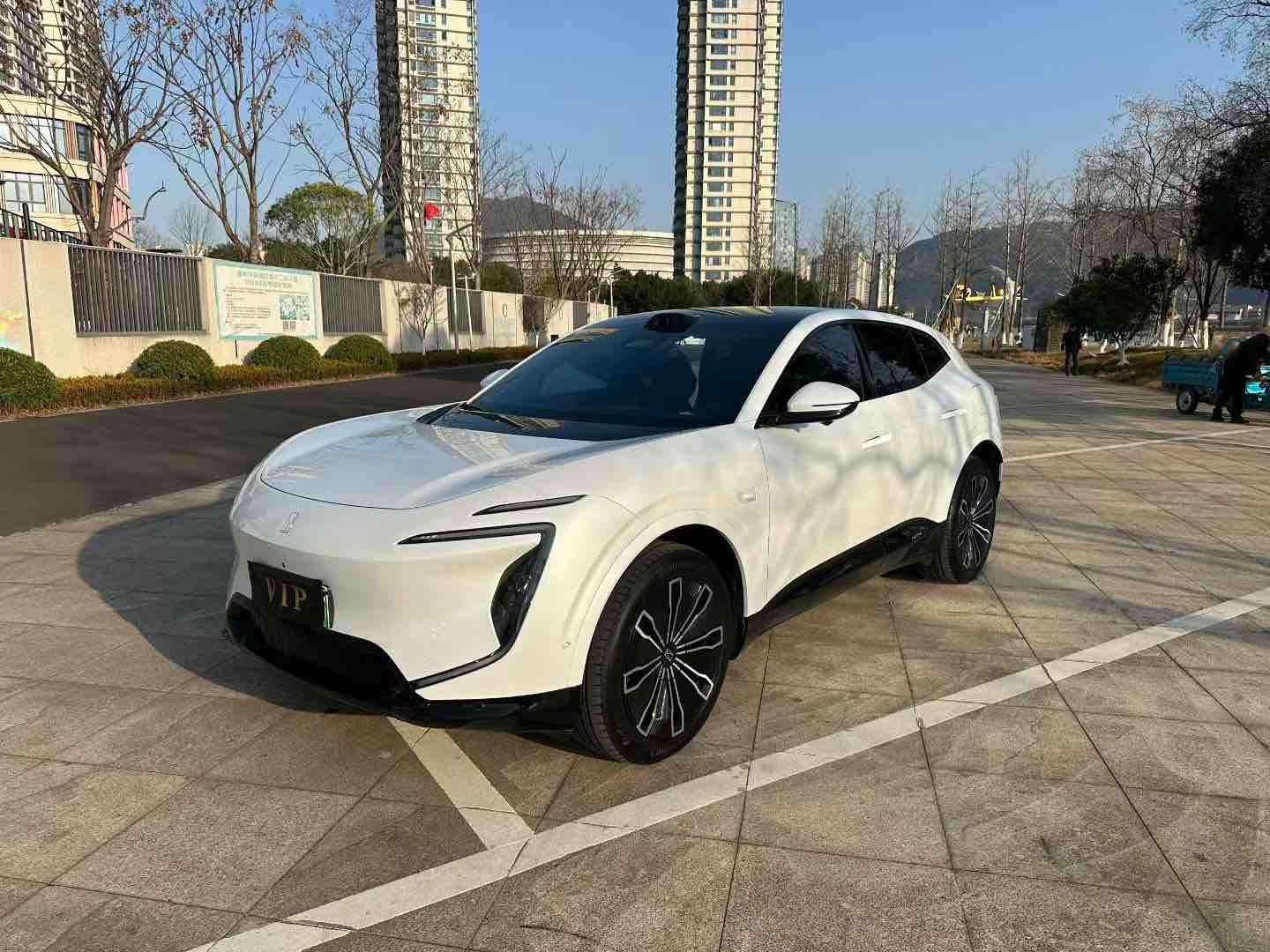 Avatr 07 2025 car image 