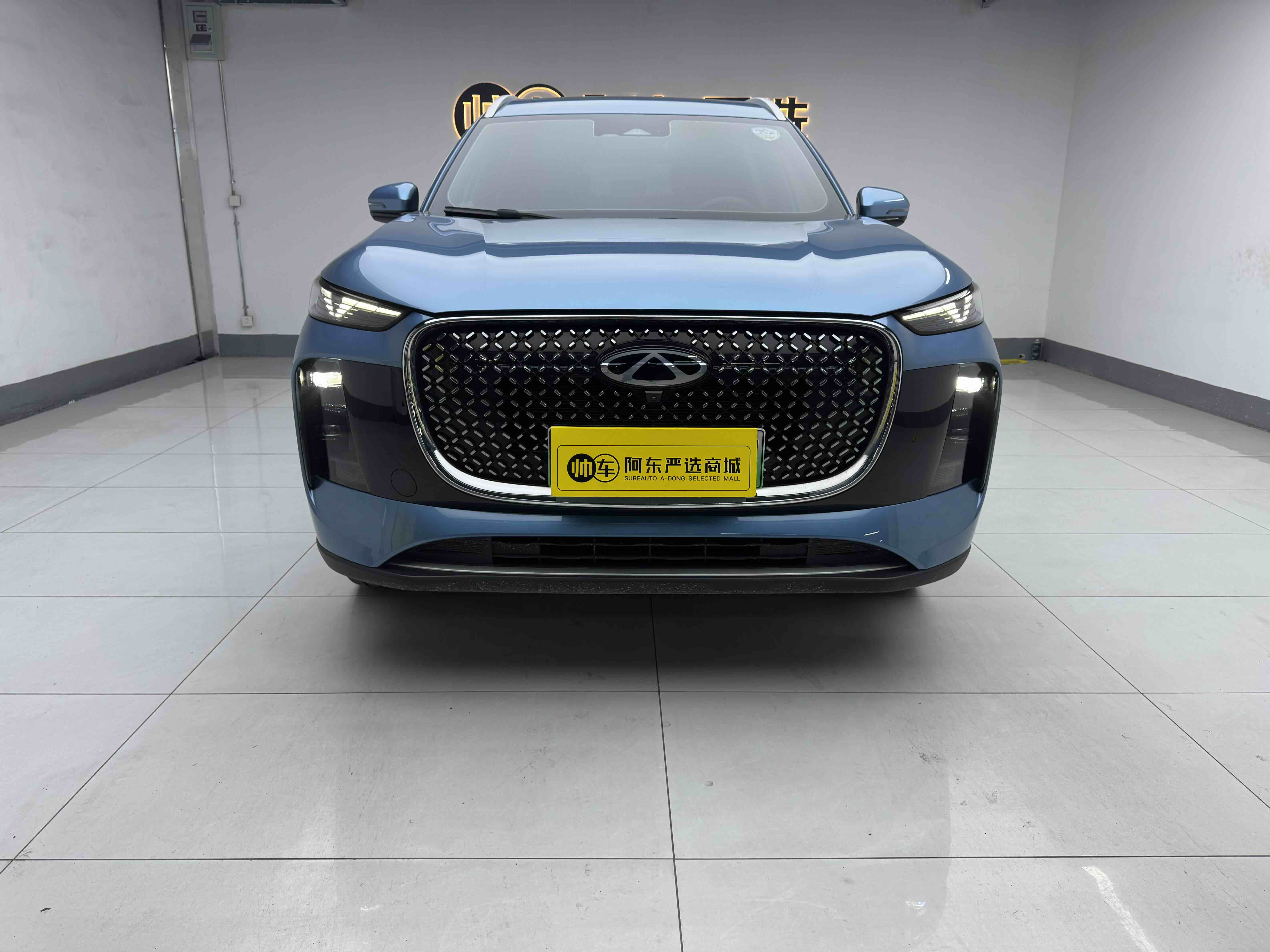 Tiggo8 PLUS C-DM 2025 Tiggo8 PLUS C-DM 2025 car image
