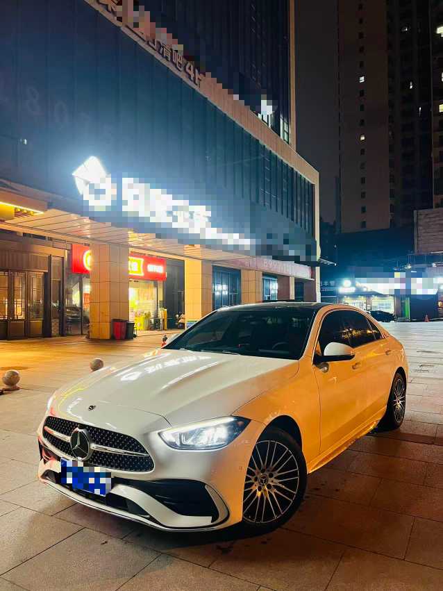 Mercedes-Benz C Class 2025 car image 