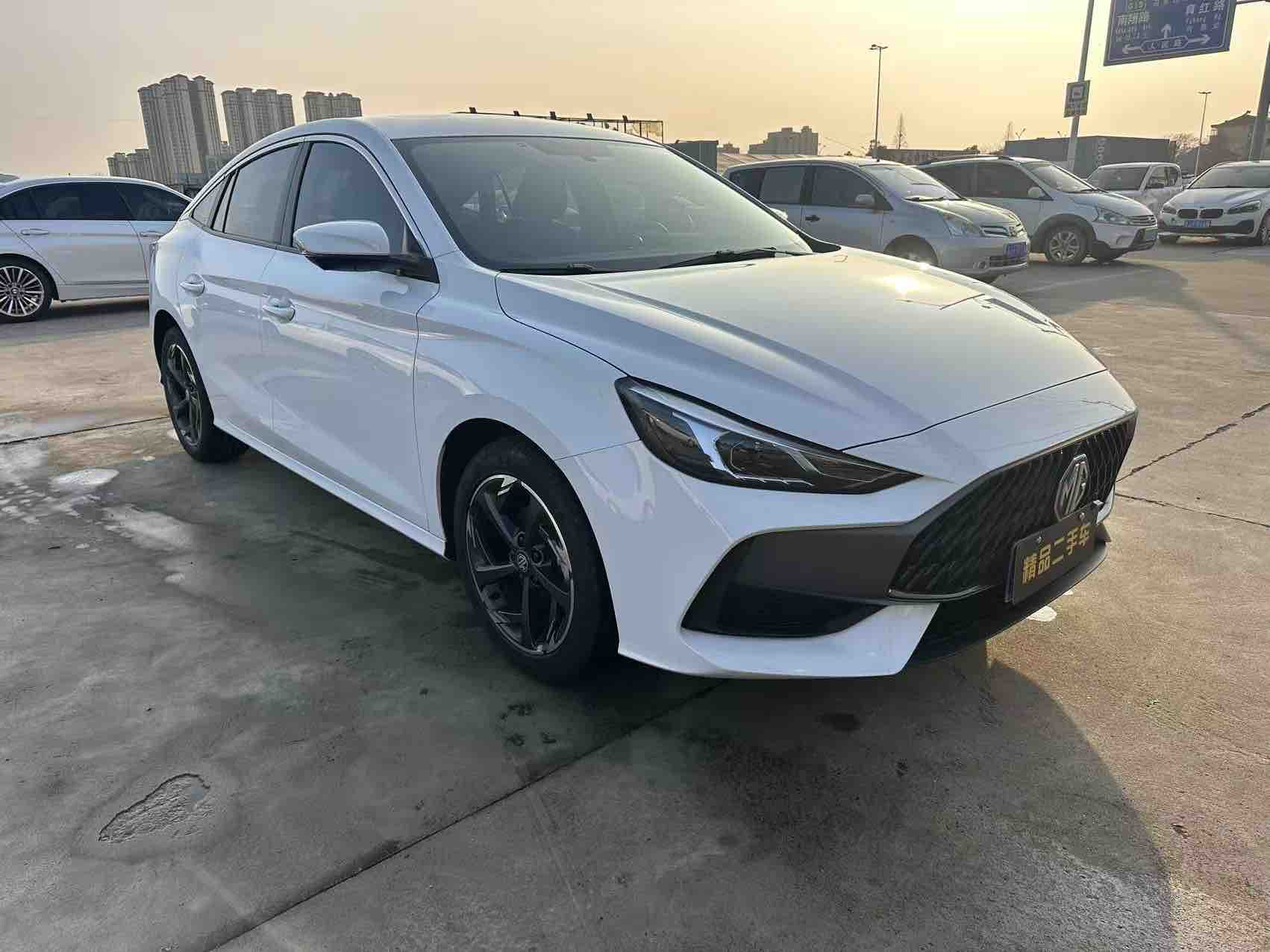 5 2024 5 2024 immagine di auto