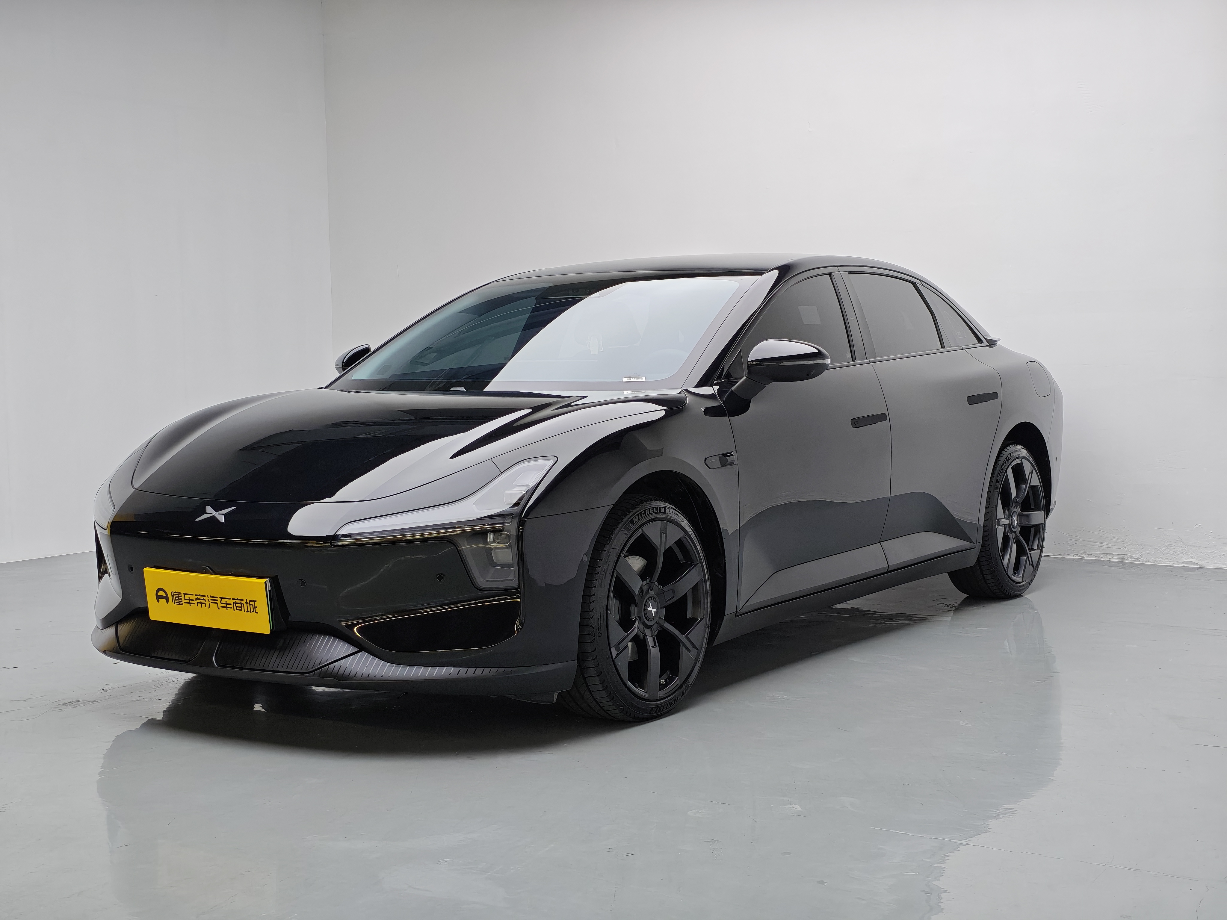 Xpeng MONA M03 2025 immagine di auto 