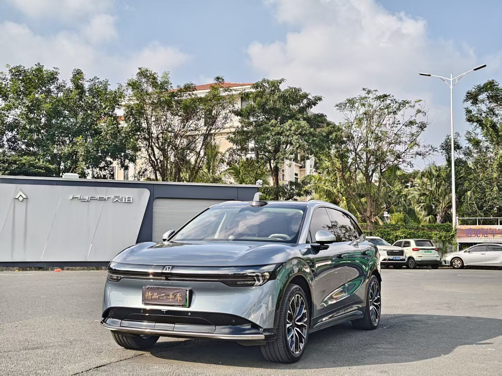 Zeekr 7X 2024 car image 