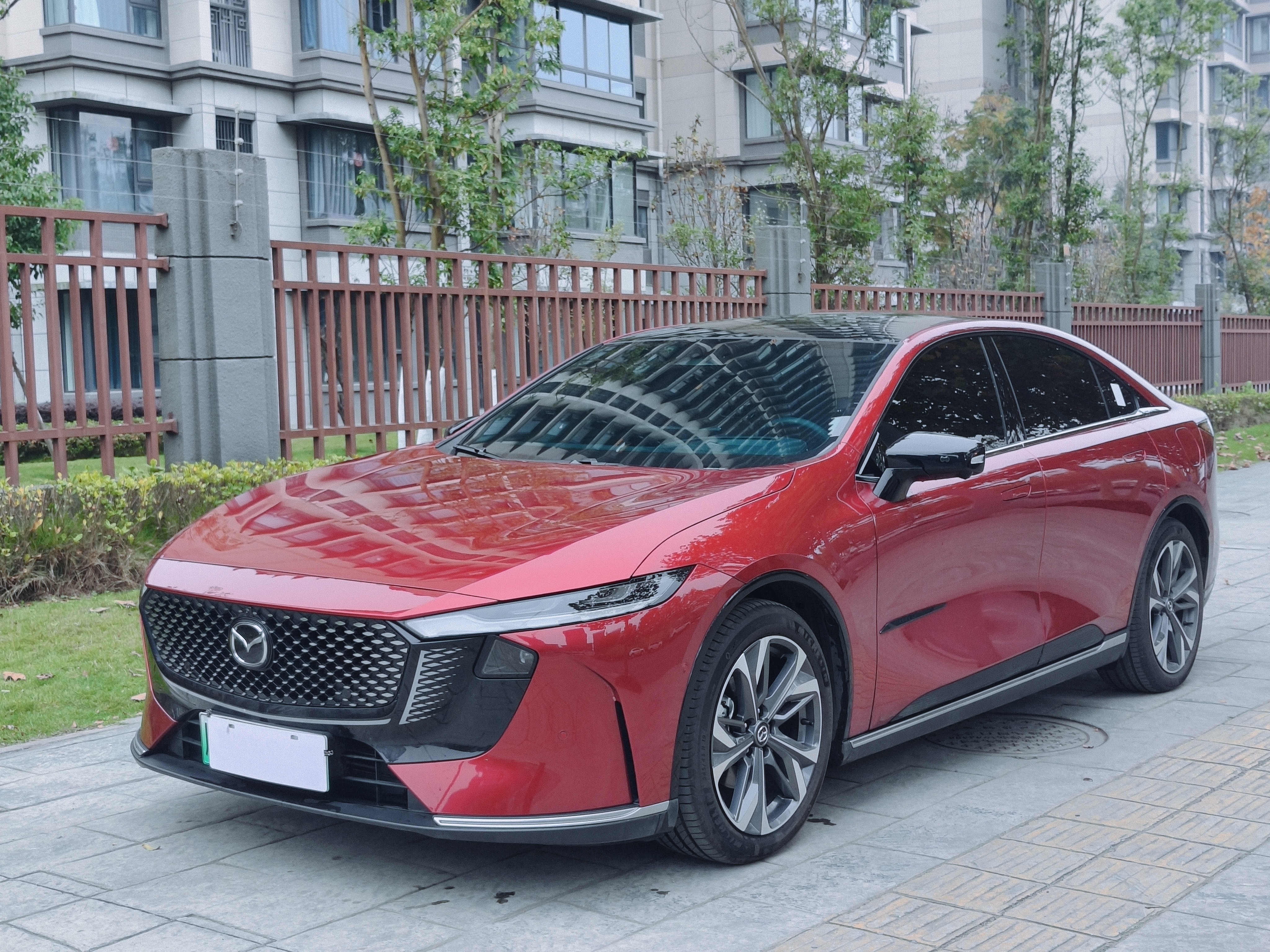 Mazda EZ-6 2025 汽车图片 