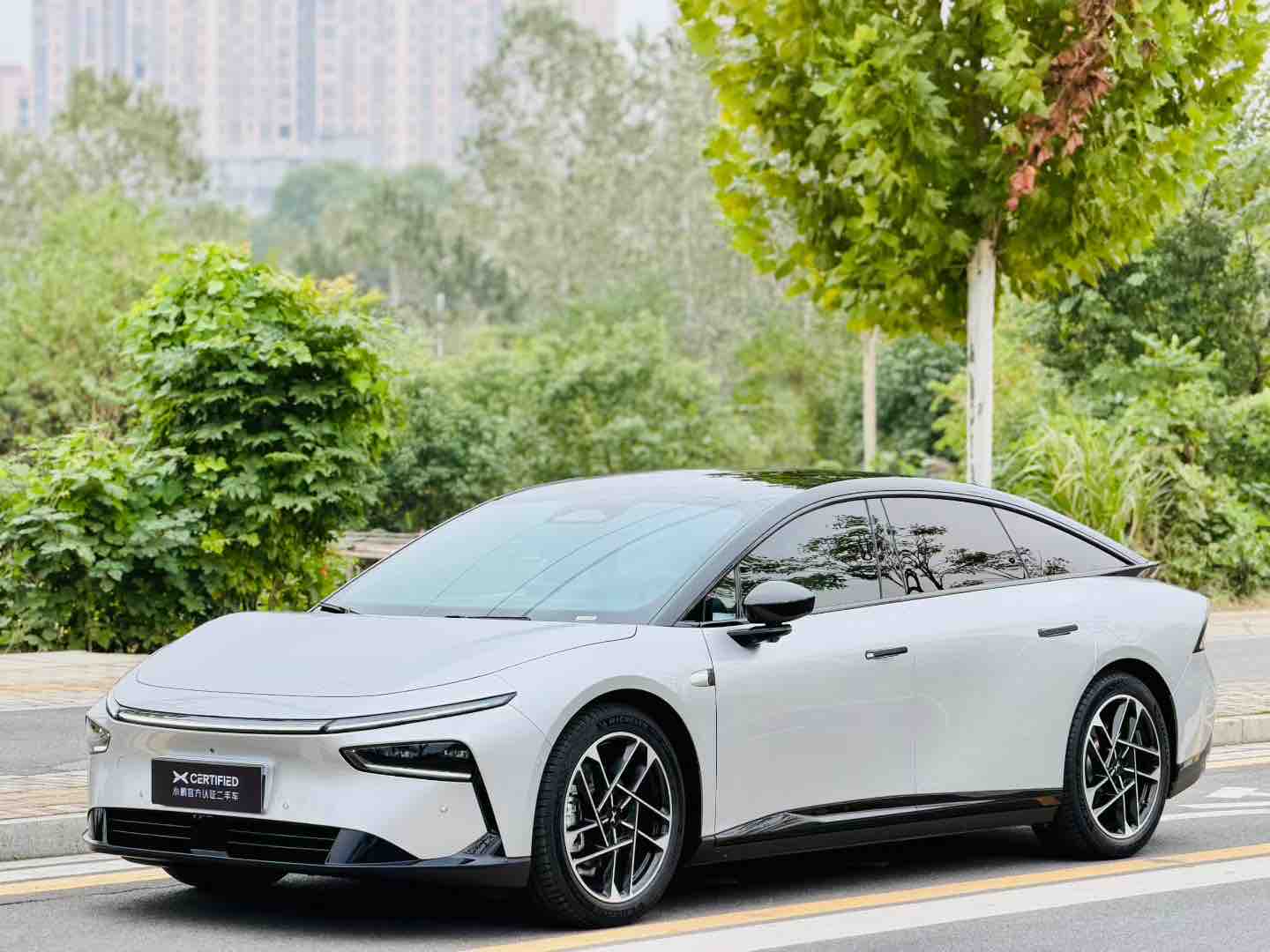 Xpeng P7+ 2024 immagine di auto 