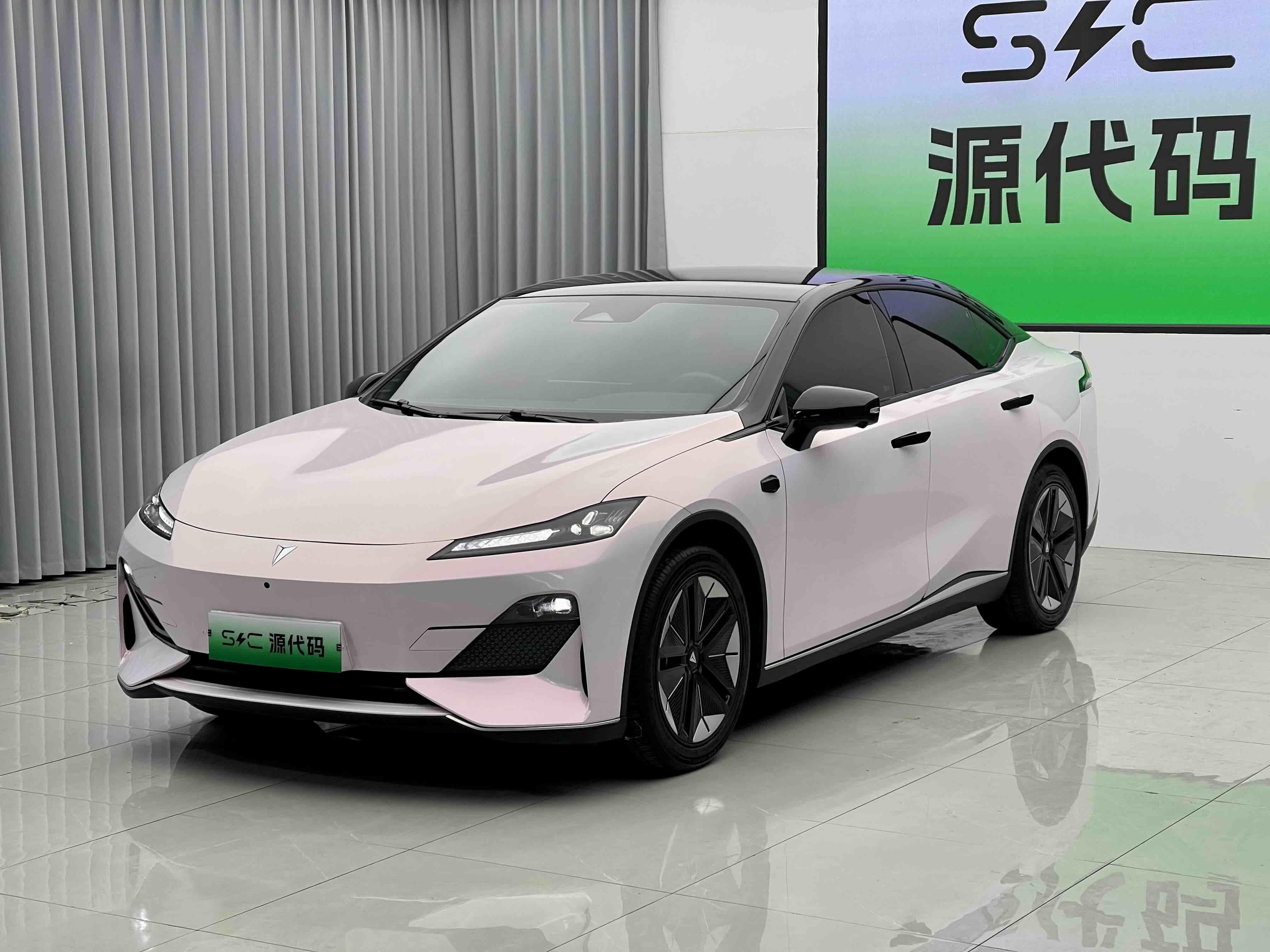 Deepal SL03 2025 car image 