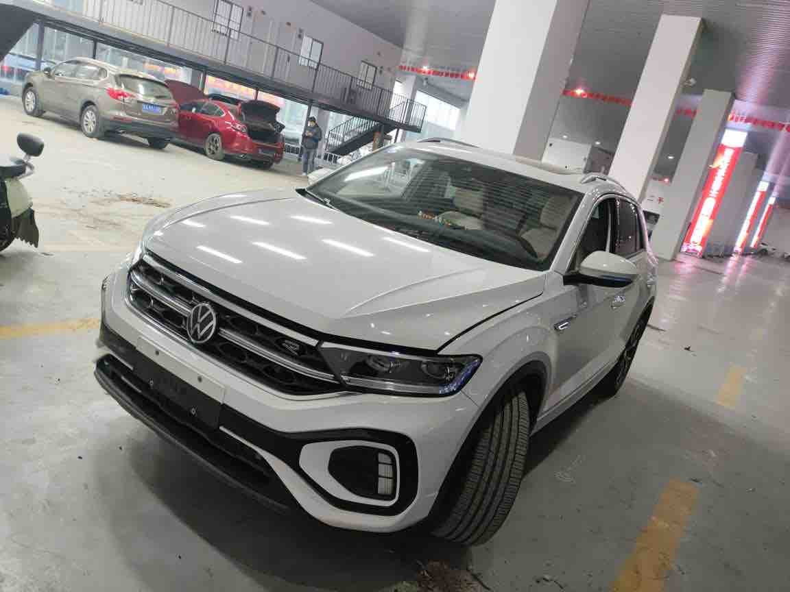 Volkswagen T-Roc 2025 Volkswagen T-Roc 2025 car image