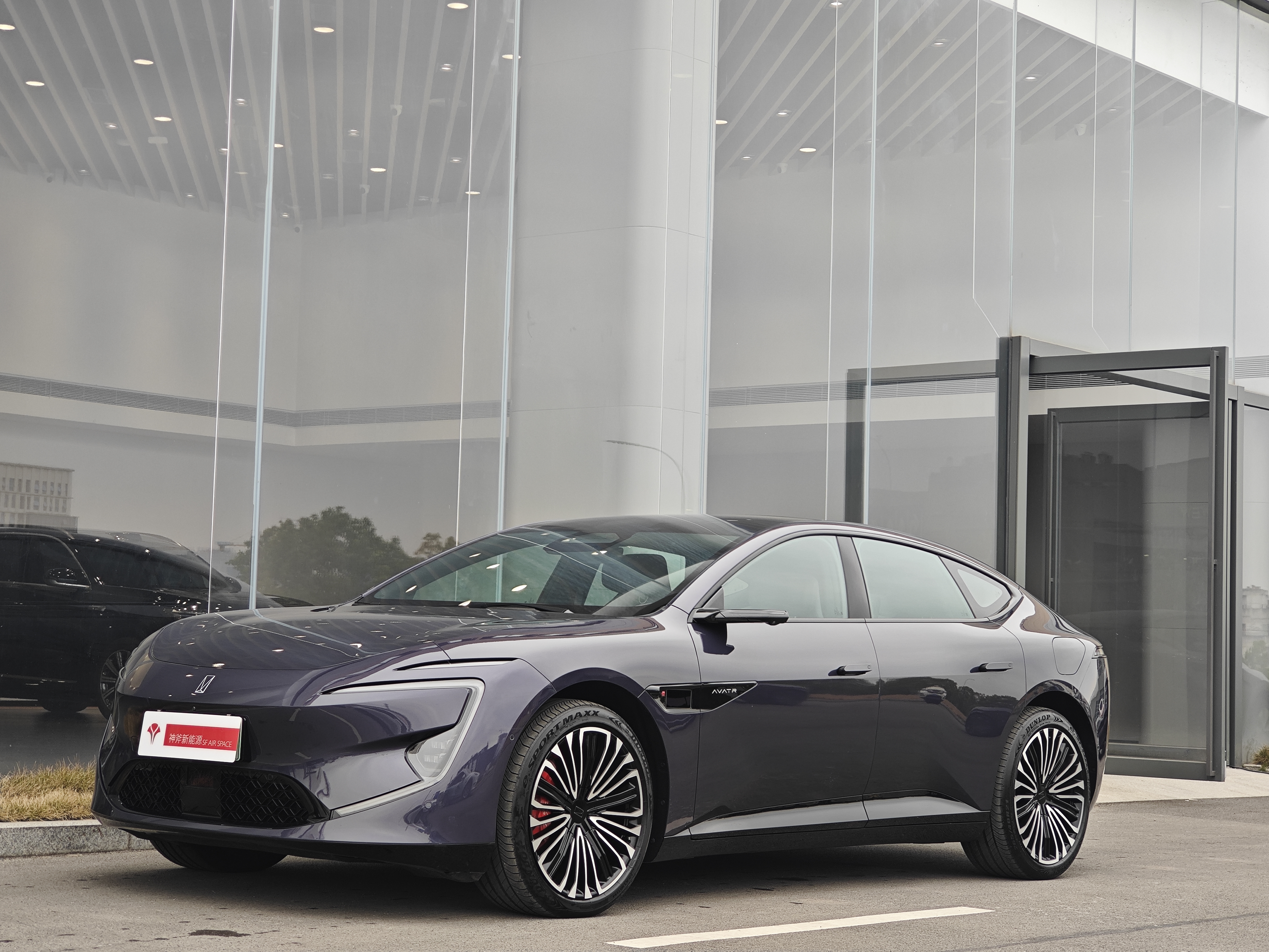 Avatr 12 2024 Avatr 12 2024 car image