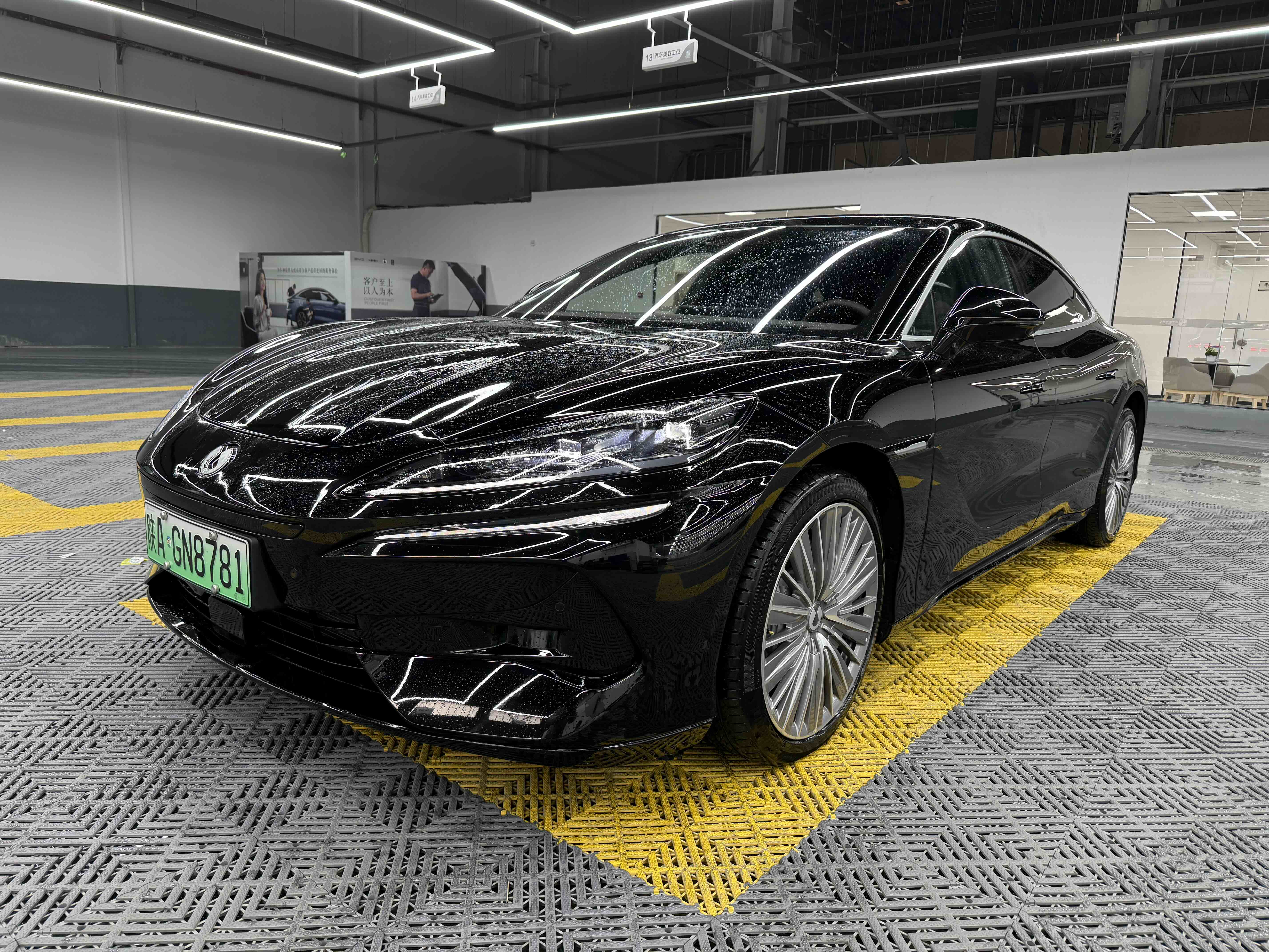 Denza Z9 2025 Denza Z9 2025 immagine di auto