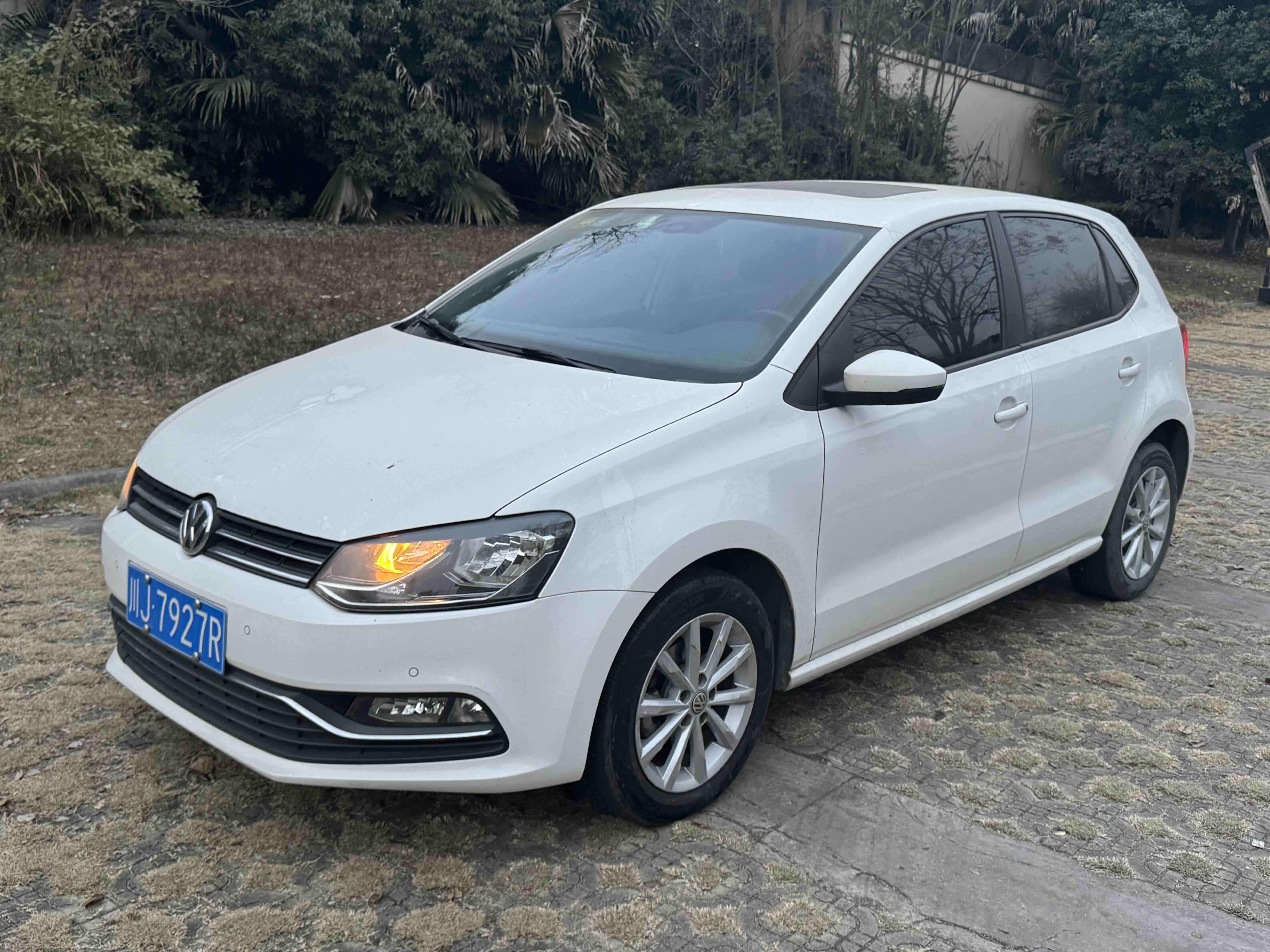 Polo 2015 Polo 2015 car image