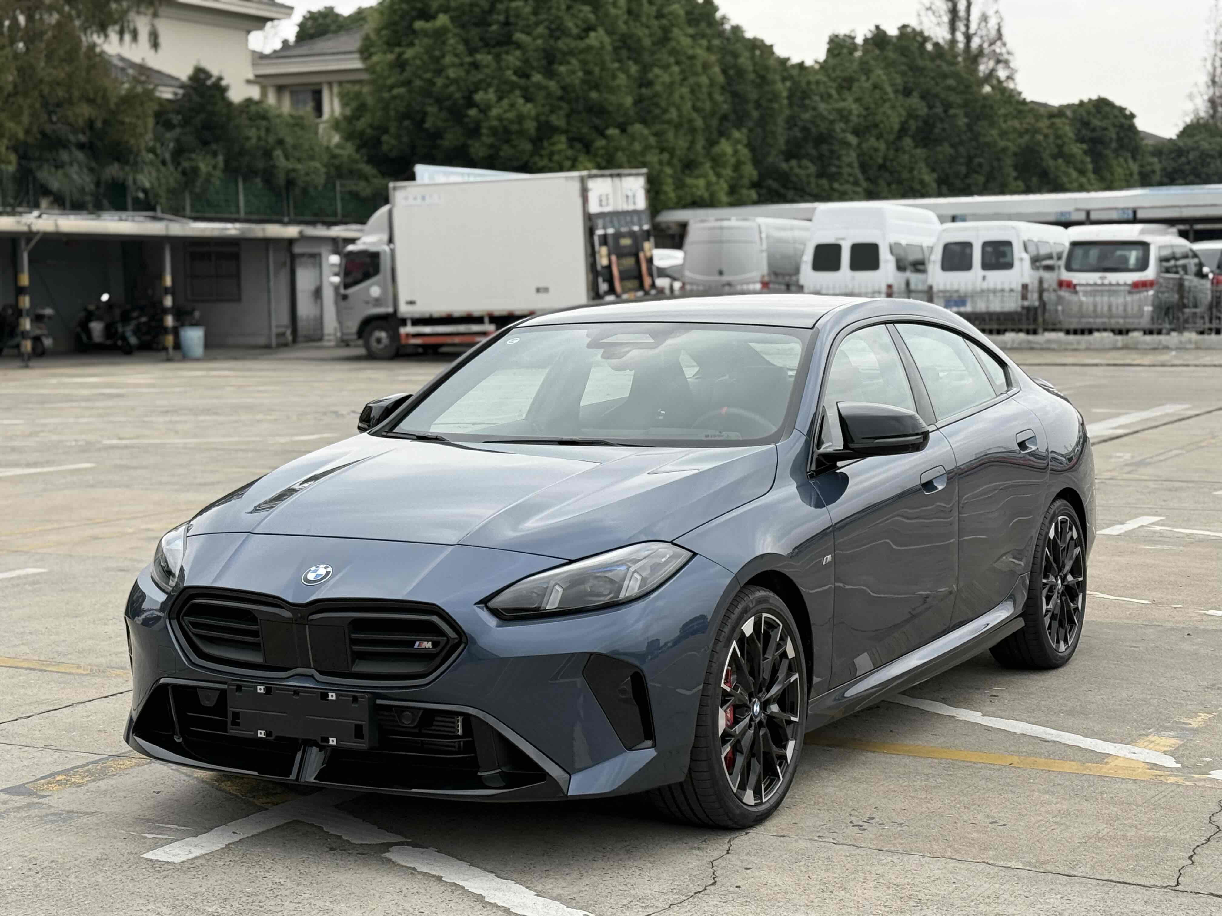 BMW M235L 2025 car image 