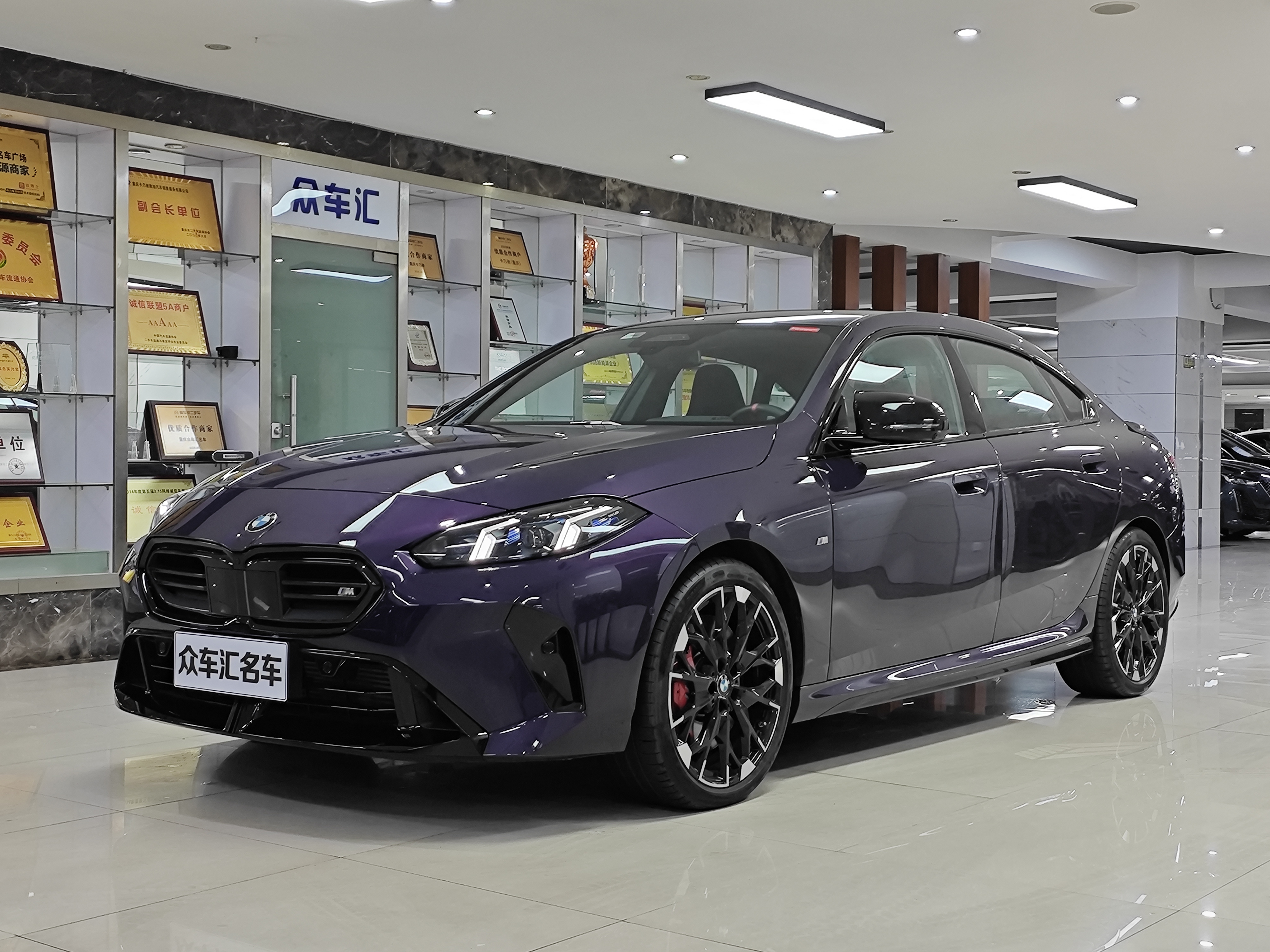 BMW M235L 2025 car image 