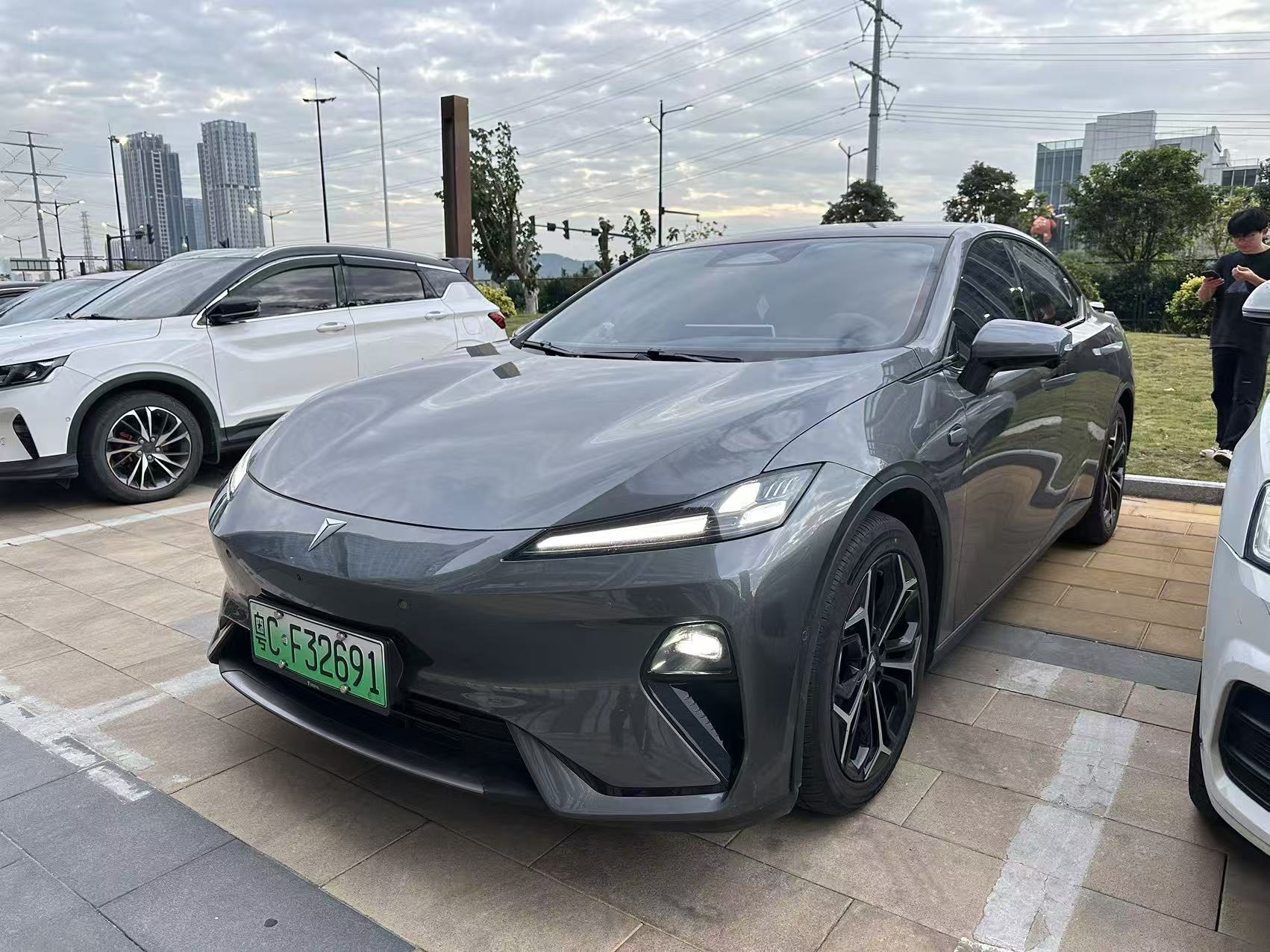 Deepal L07 2025 car image 