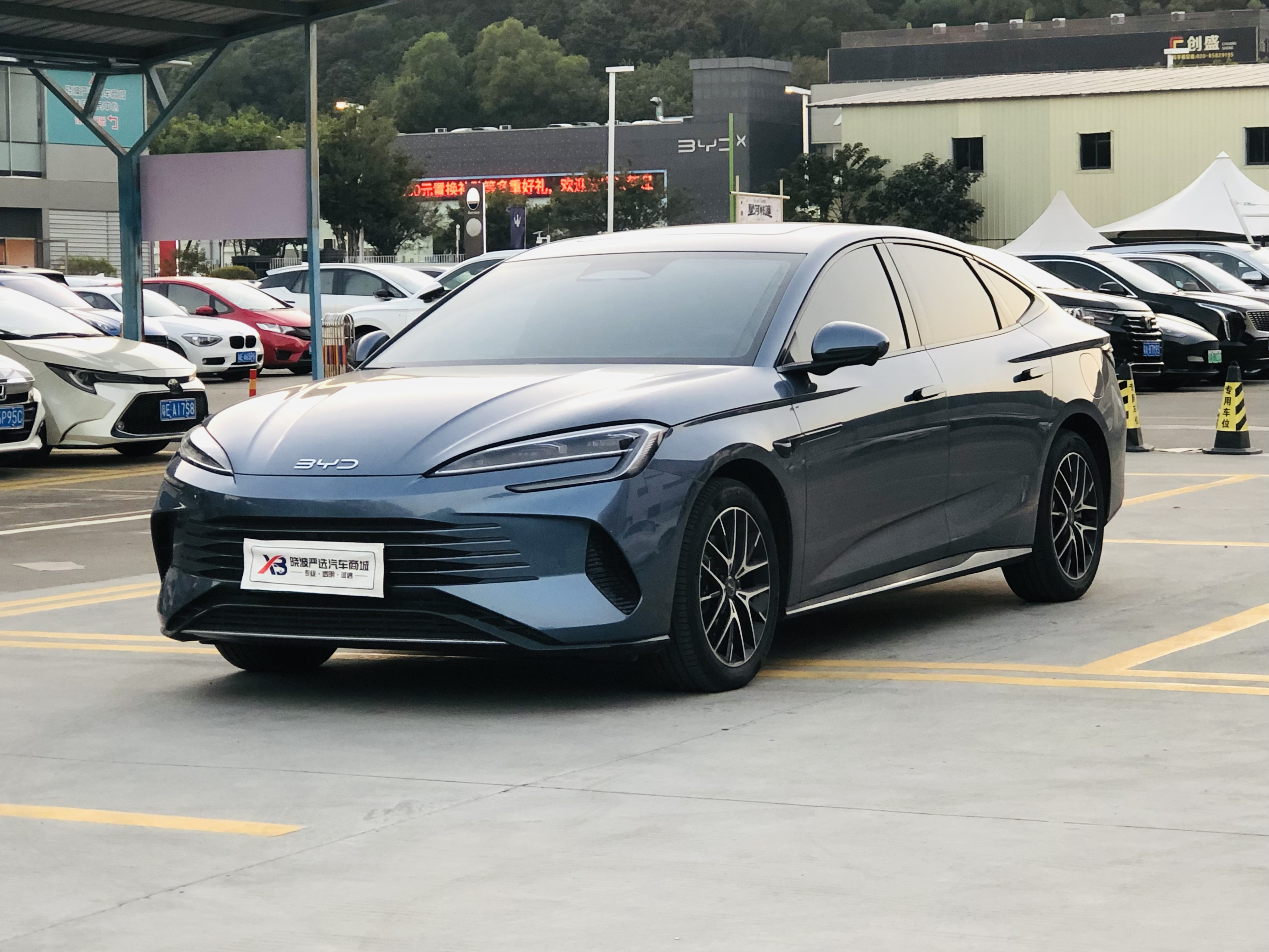 BYD Seal 07 DM-i 2025 car image 