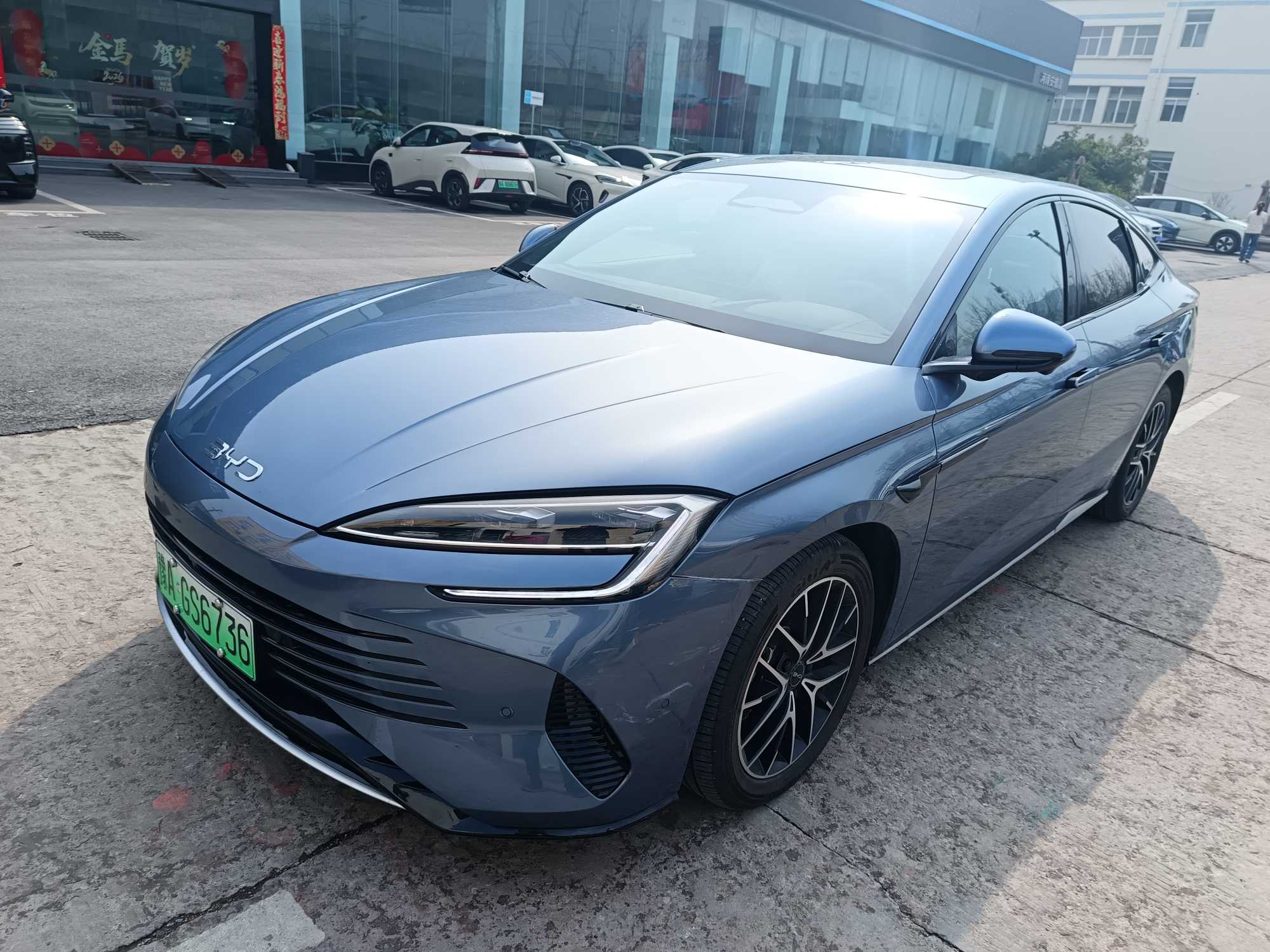 BYD Seal 07 DM-i 2025 صورة سيارة 