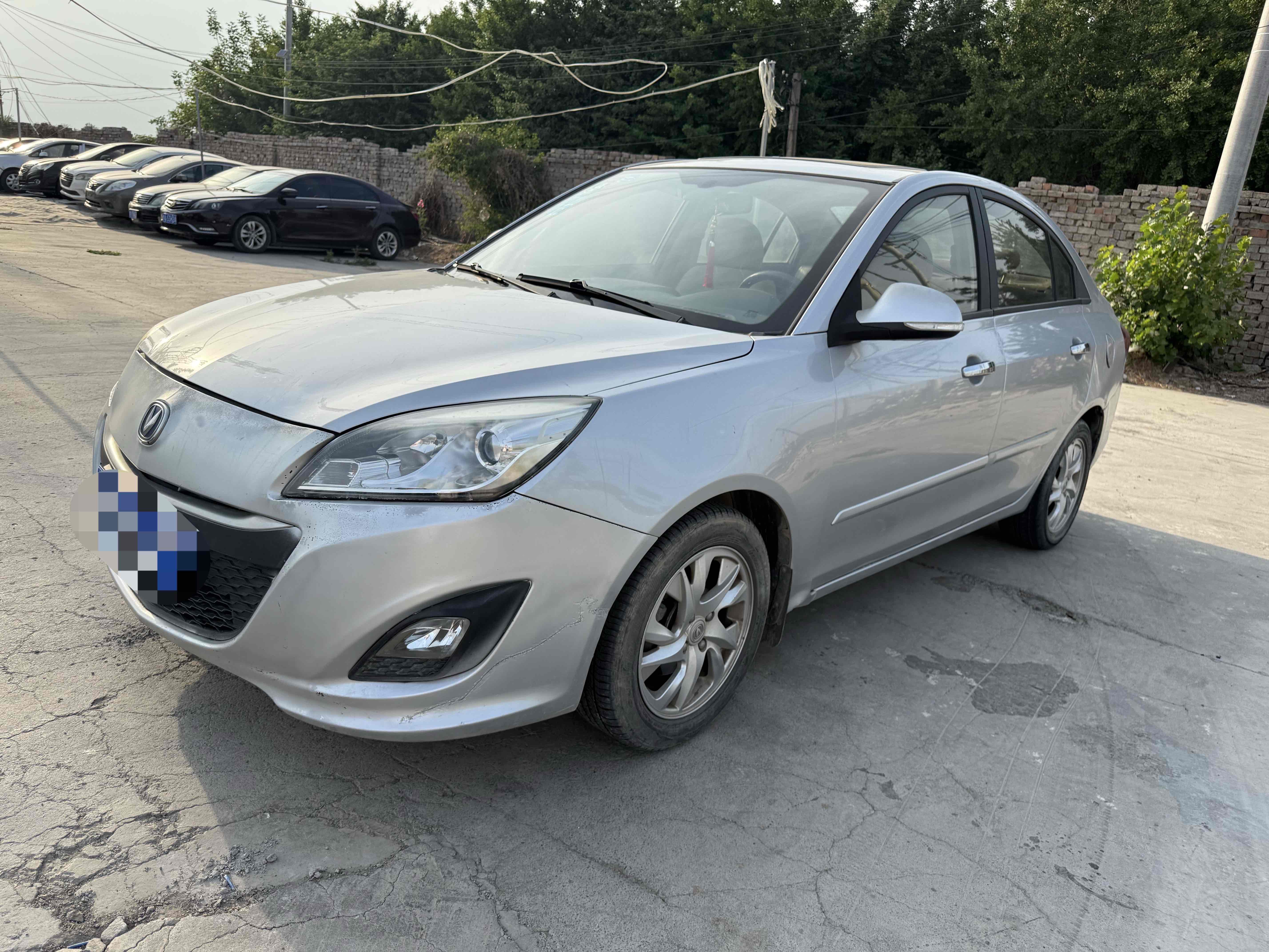 Changan Alsvin V5 2015 car image 