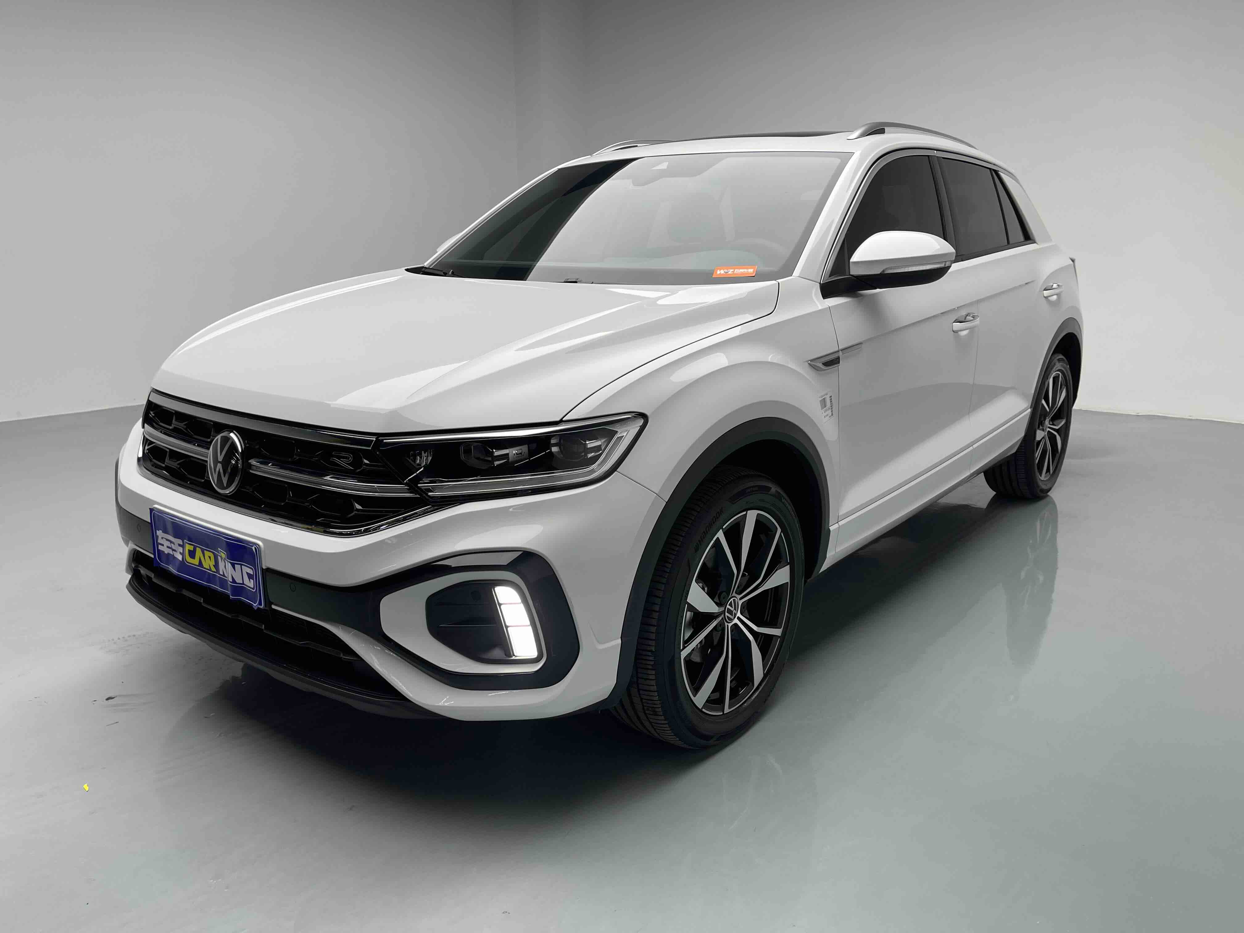 Volkswagen T-Roc 2025 Volkswagen T-Roc 2025 car image