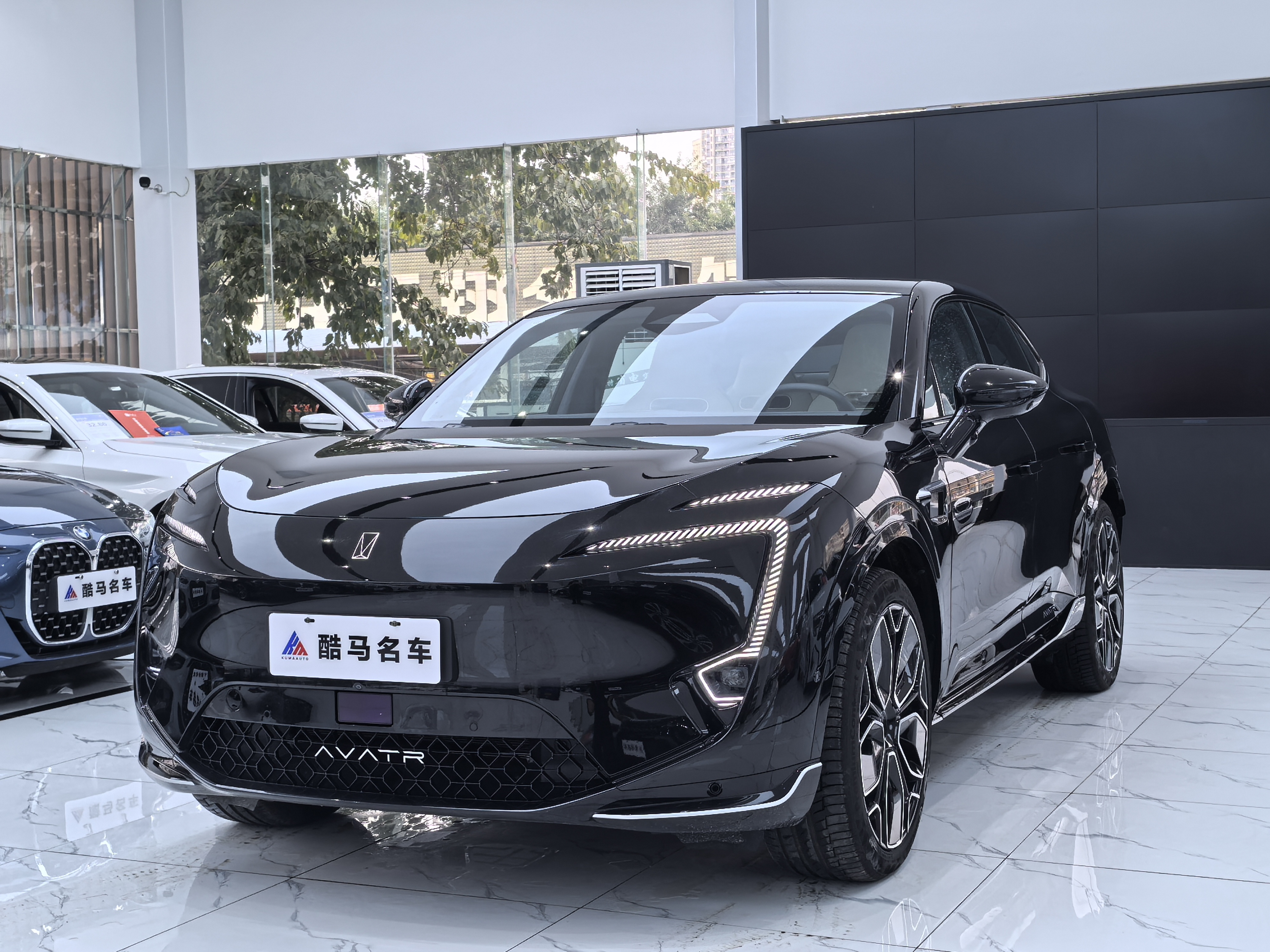 Avatr 11 2025 immagine di auto 
