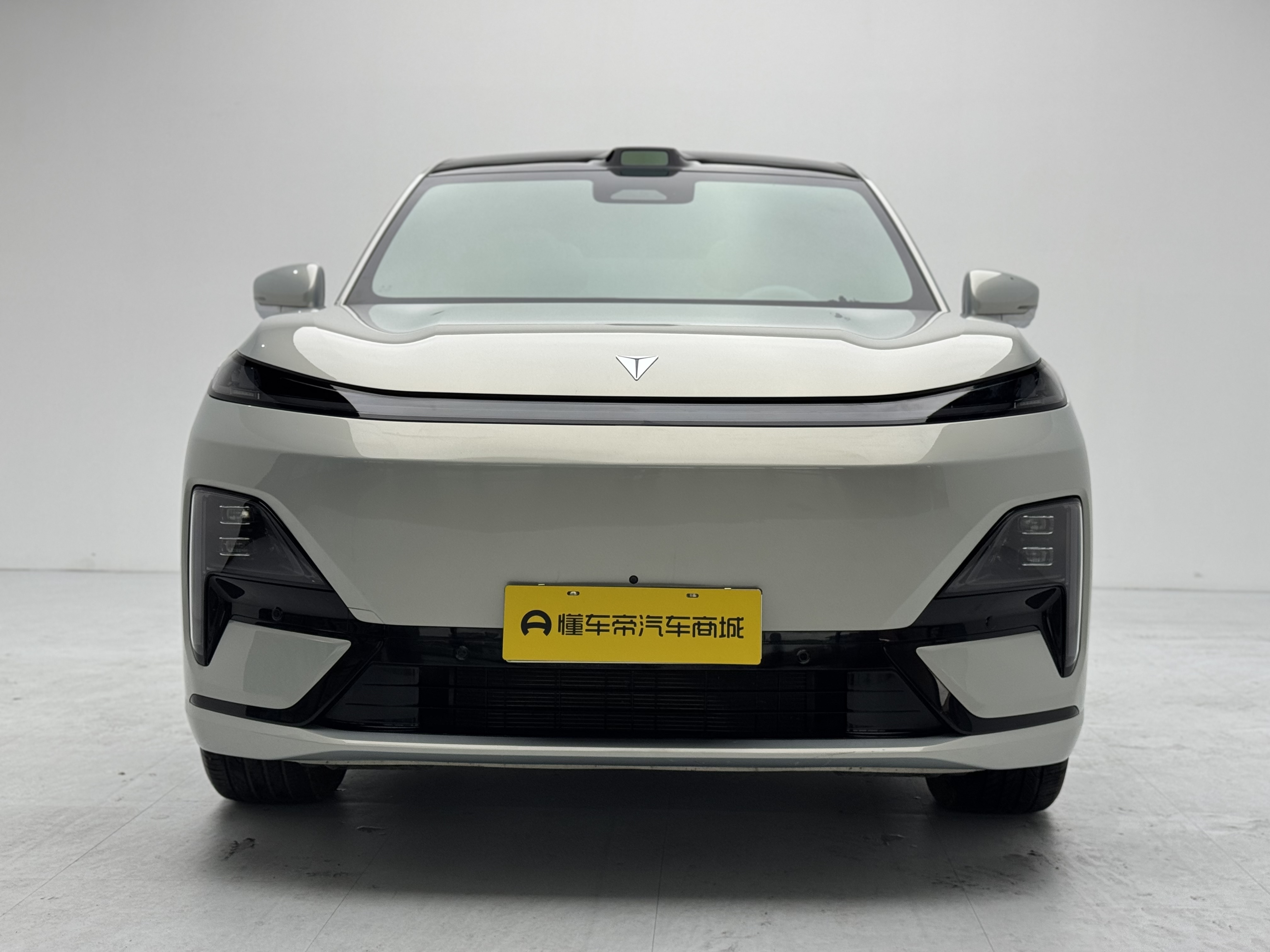 Deepal S09 2025 صورة سيارة 