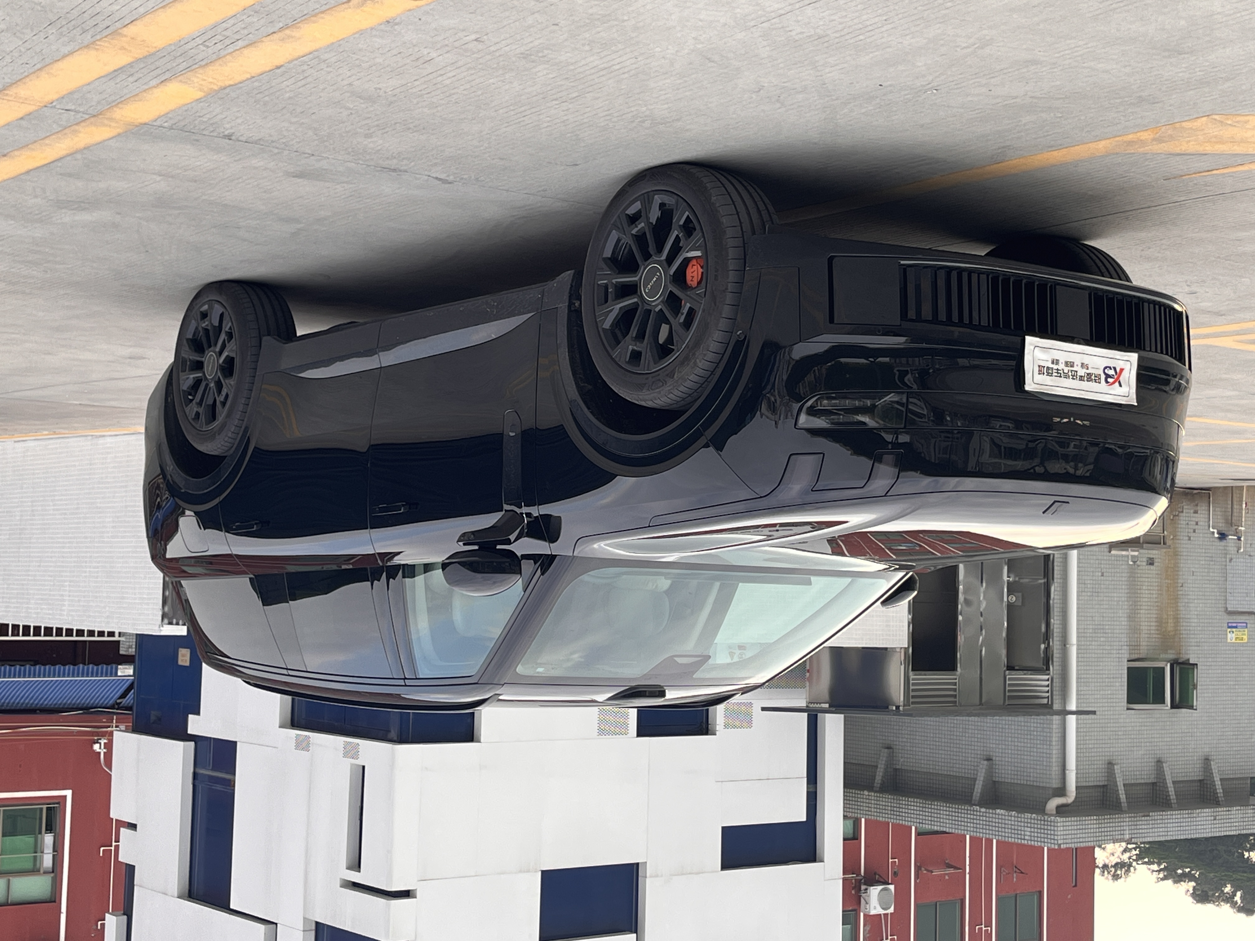Lynk & Co 900 2025 car image 