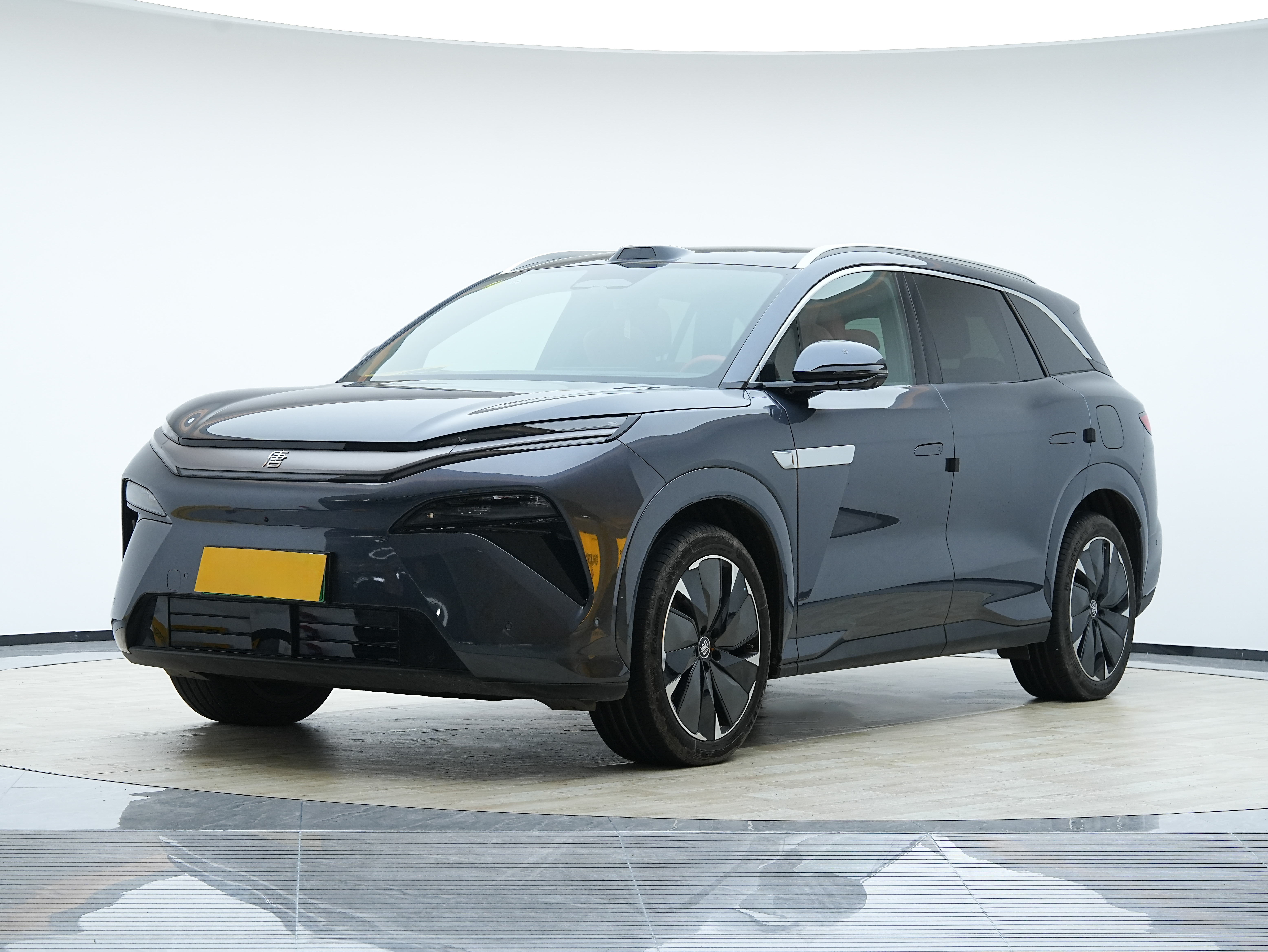 BYD Tang L 2025 car image 