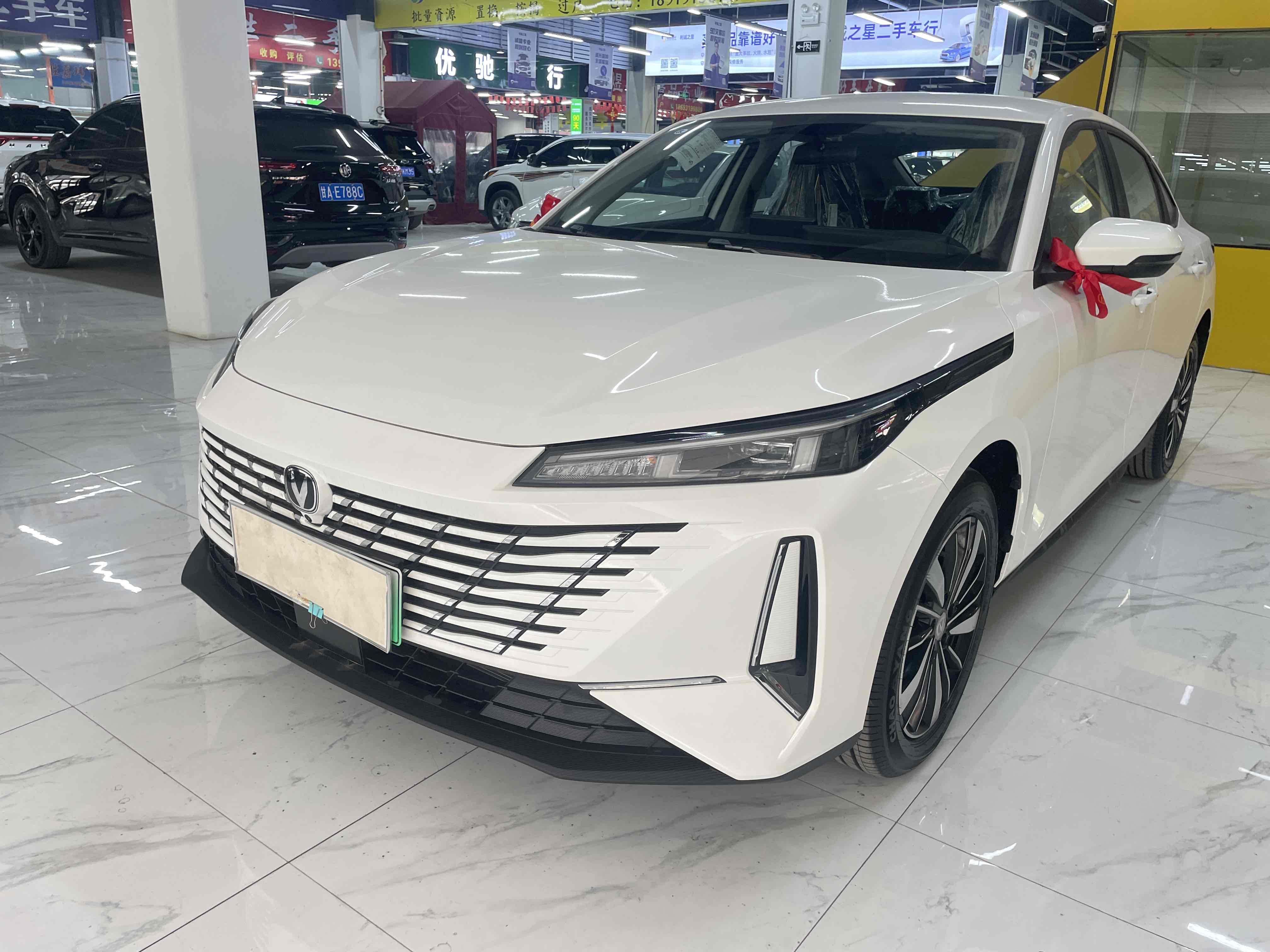 Changan EadoPHEV 2026 immagine di auto 