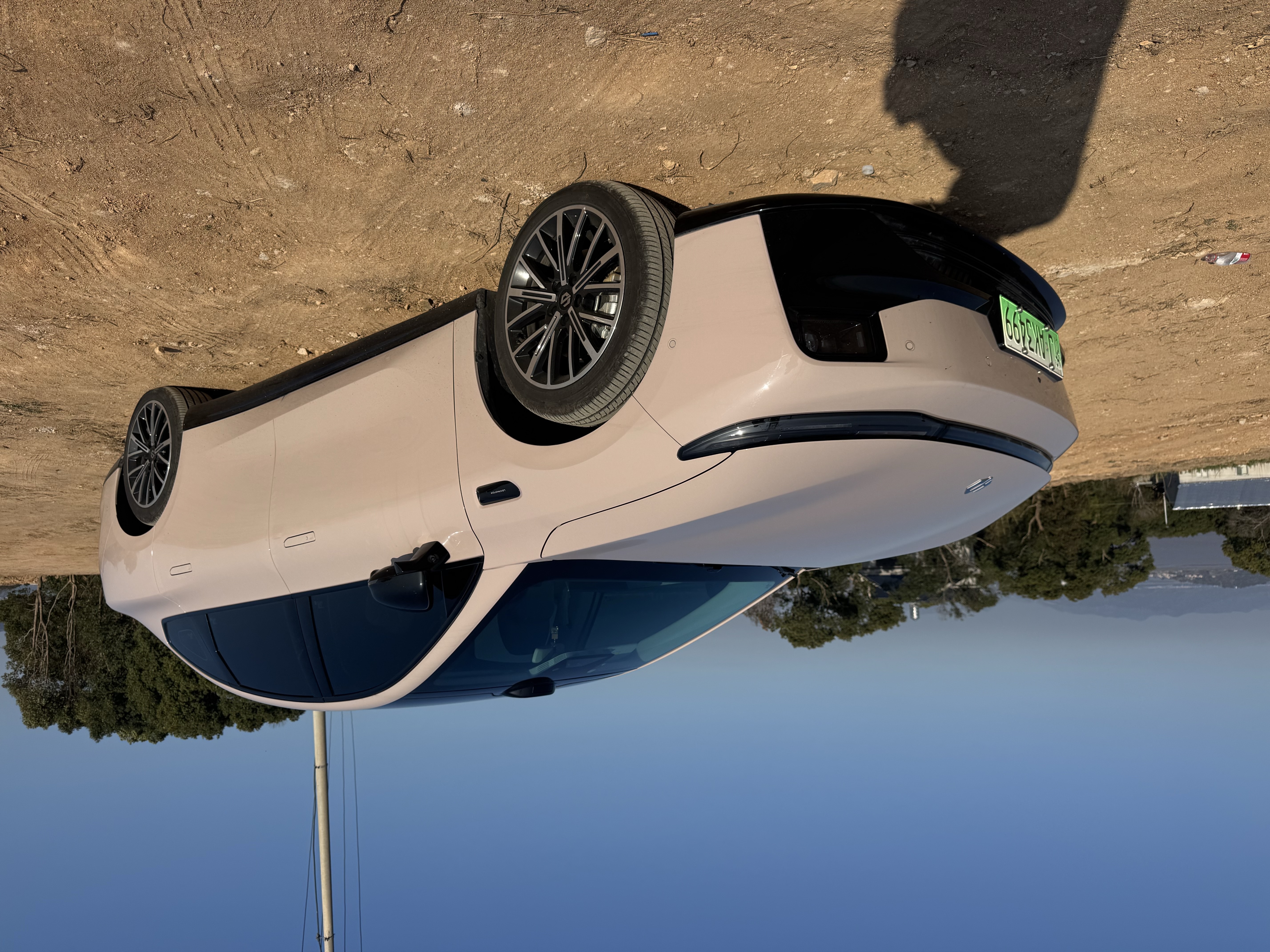 Leapmotor B01 2025 汽车图片 