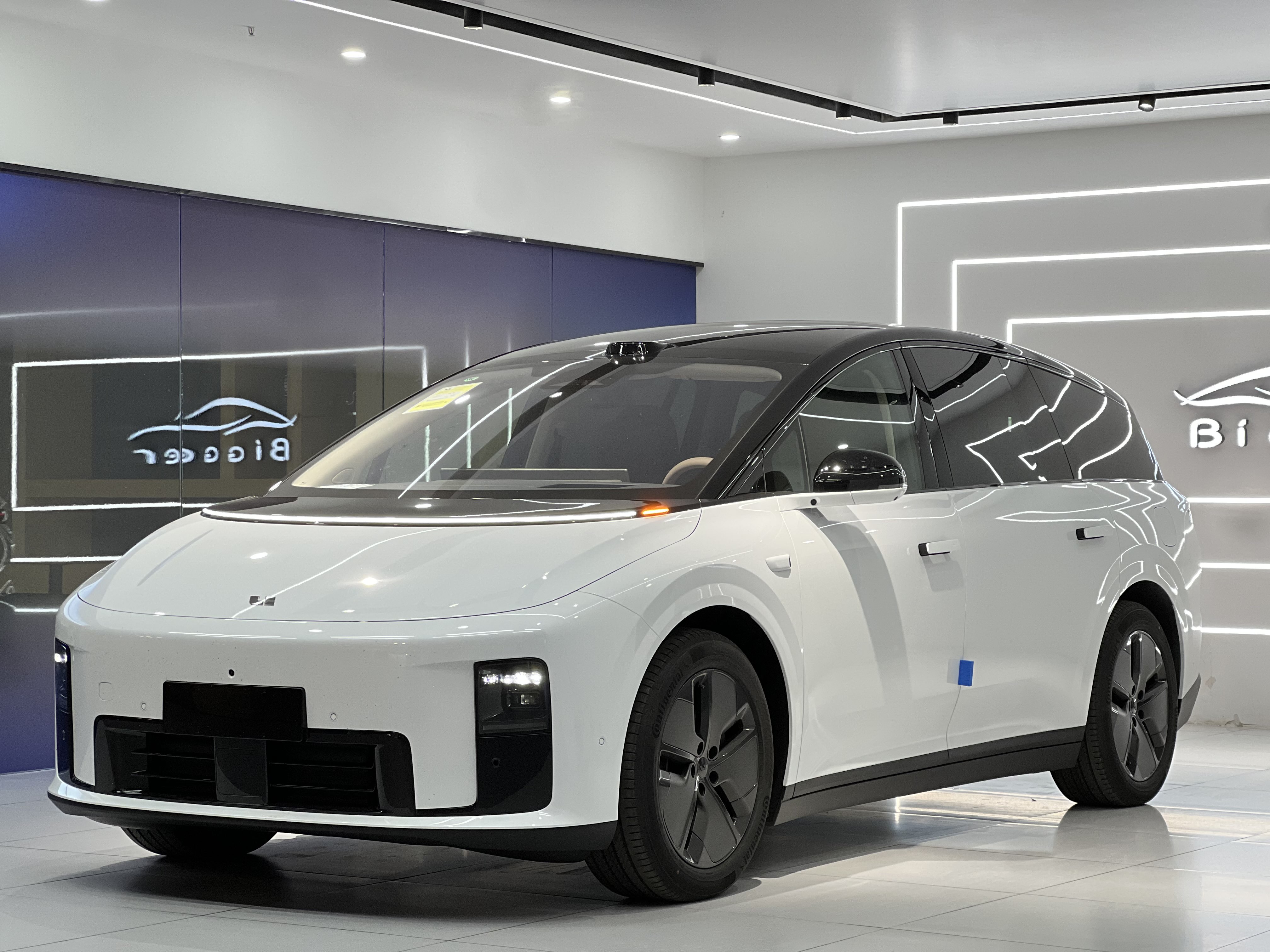 Li i6 2025 汽车图片 