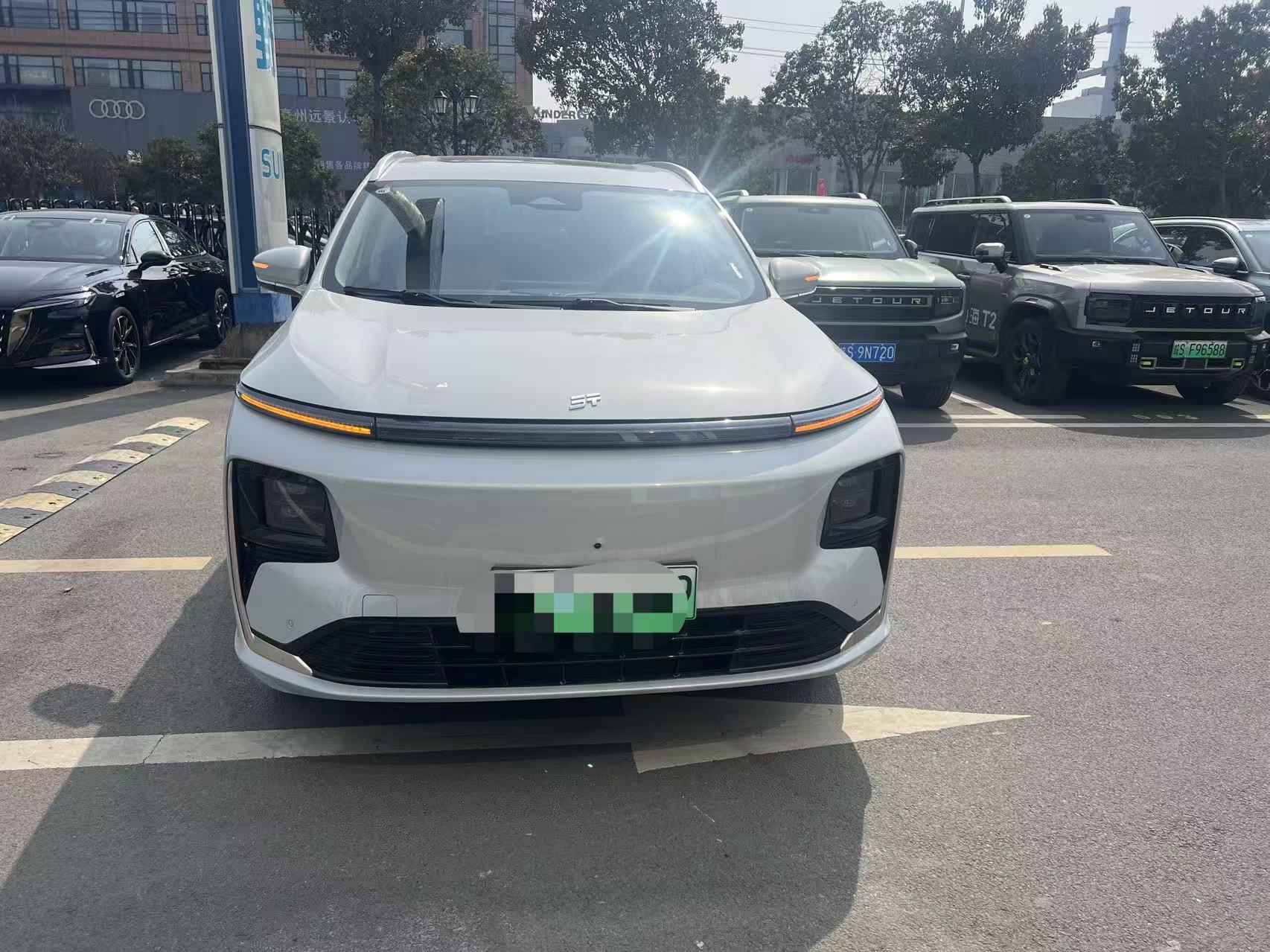 Jetour L9 2025 immagine di auto 